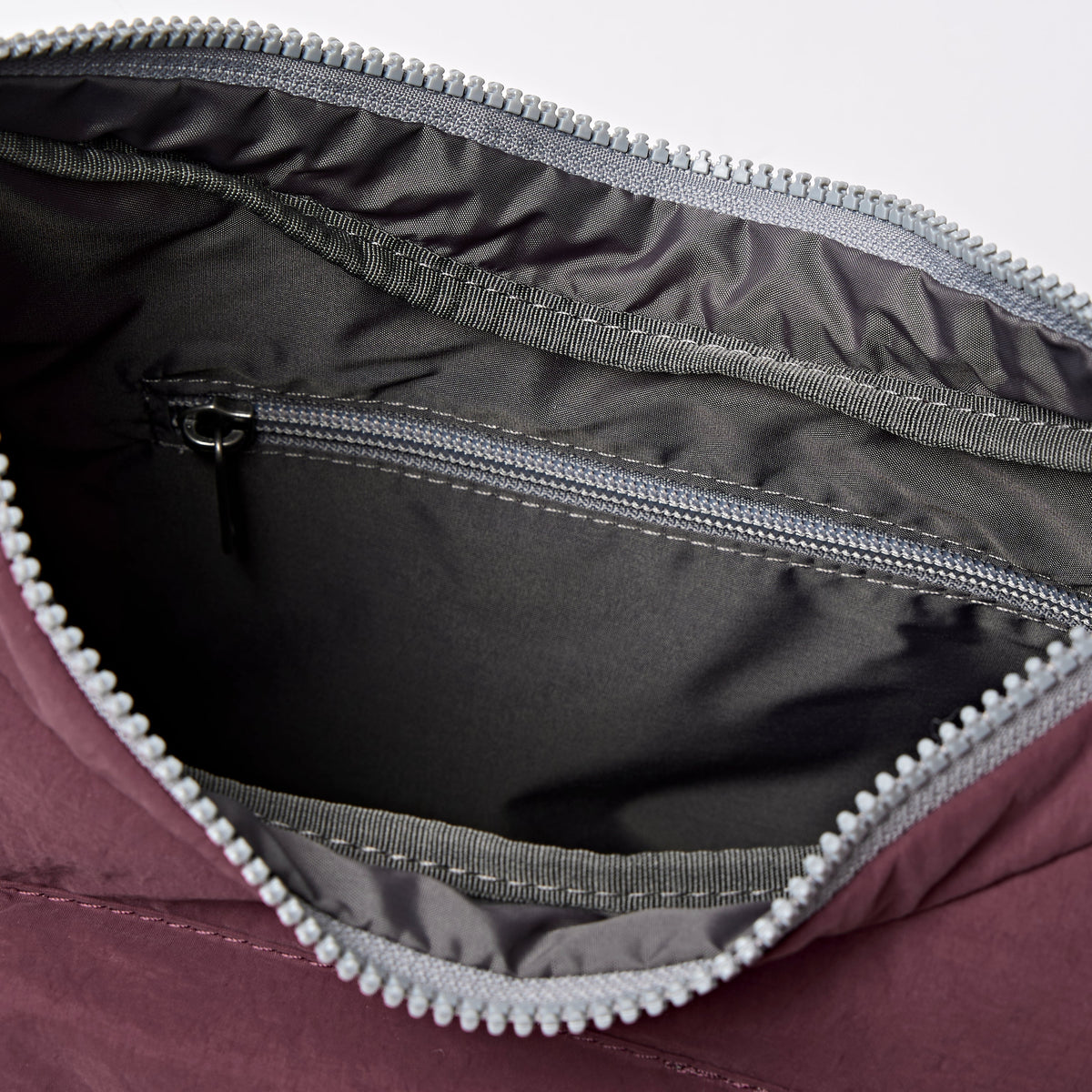ROKA London - Belsize S handväska #Färg_Bordeaux