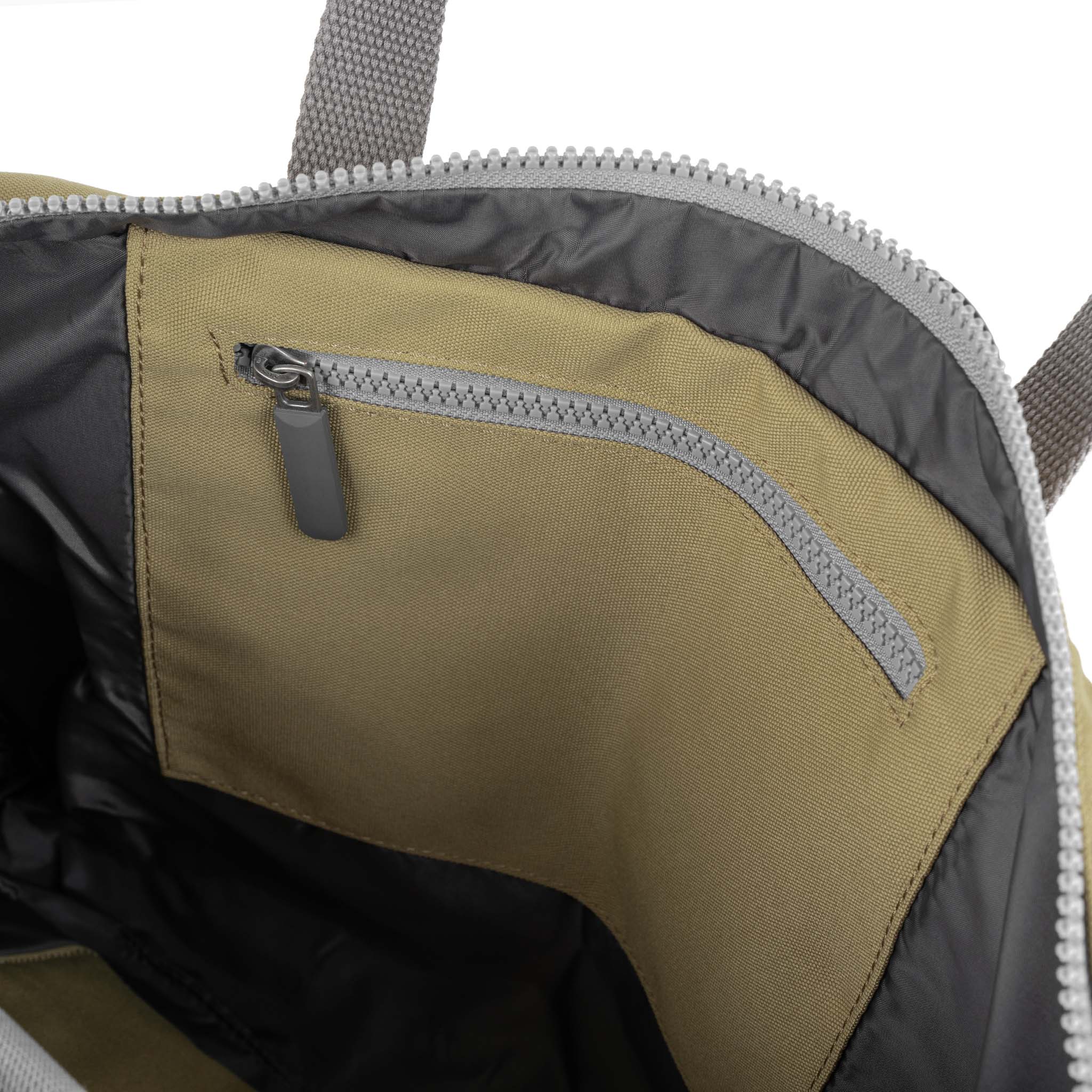 ROKA London - Blackfriars L messengerväska #Färg_Khaki