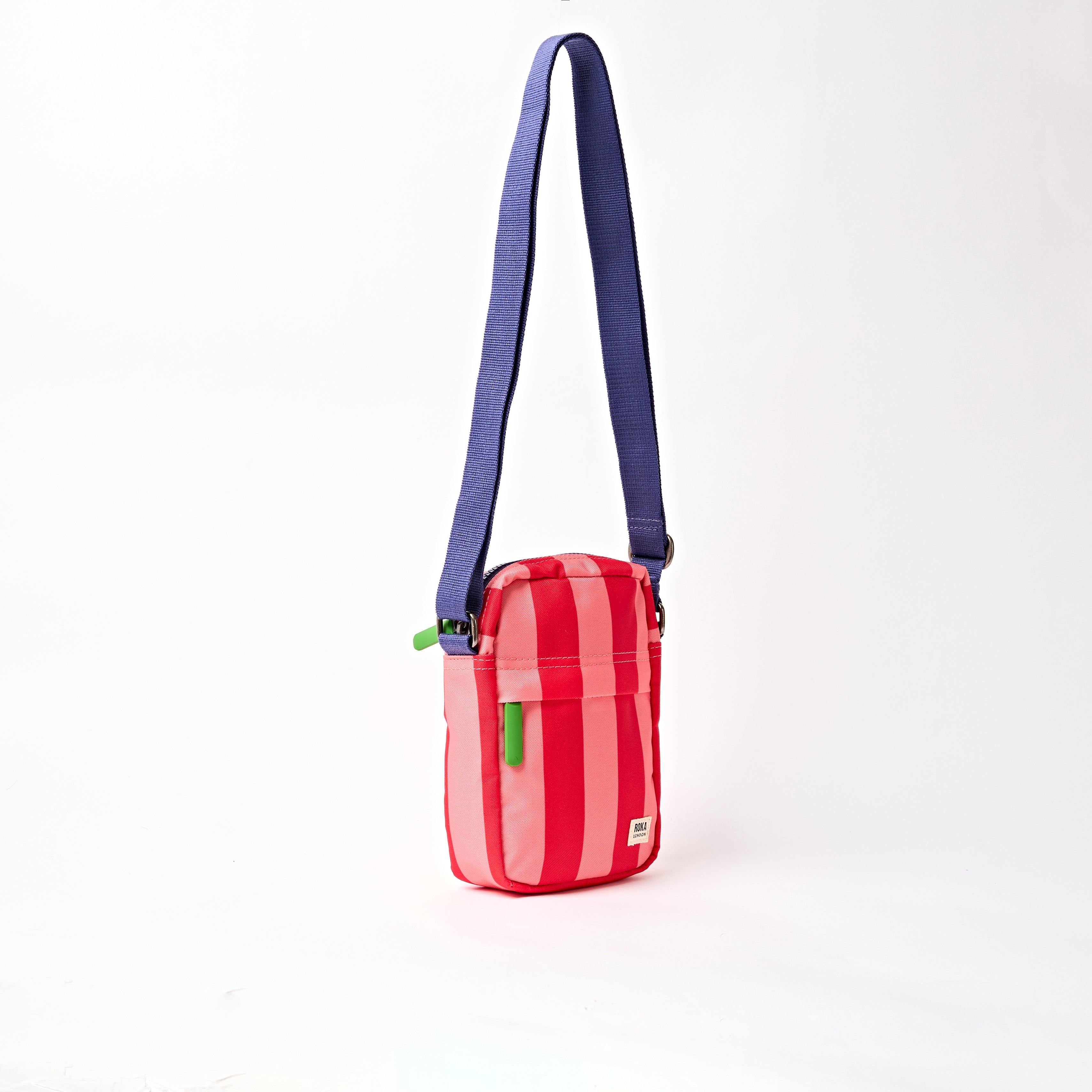 ROKA London - Bond S crossbody-väska med ficka #Färg_Circus_Print