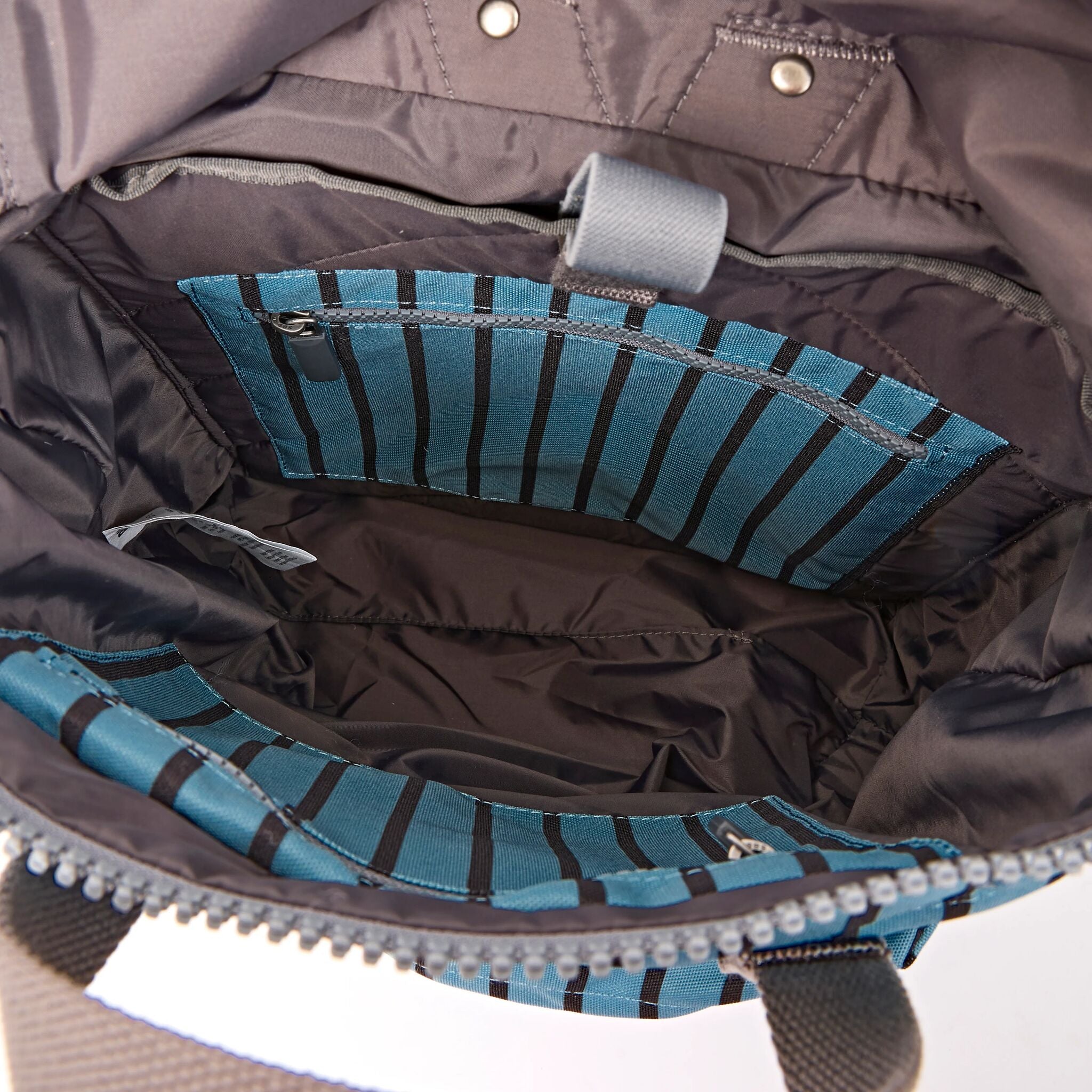 ROKA London - Canfield M rolltop-ryggsäck #Färg_Blue_Stripe