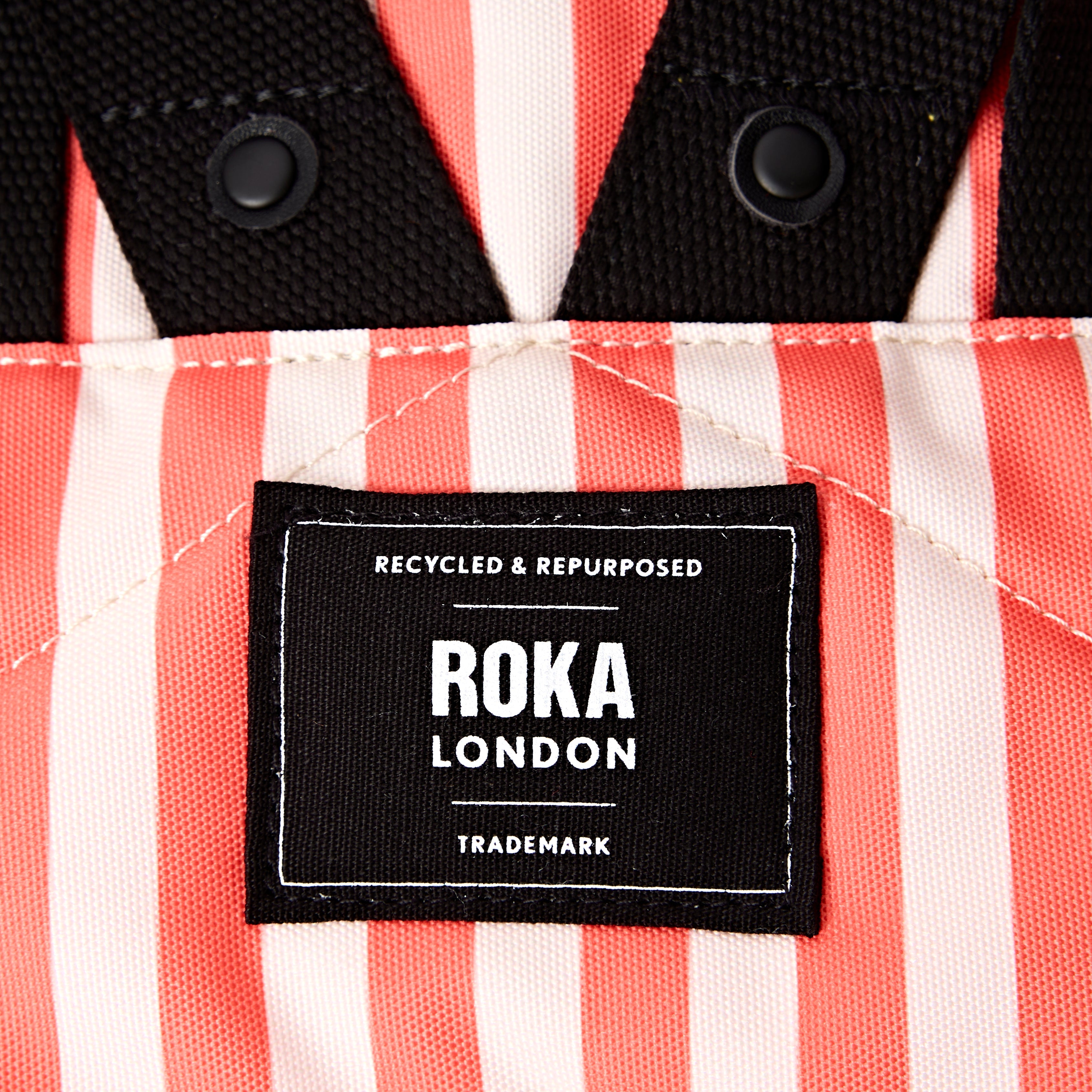 ROKA London - Canfield M rolltop-ryggsäck #Färg_Coral_Stripe