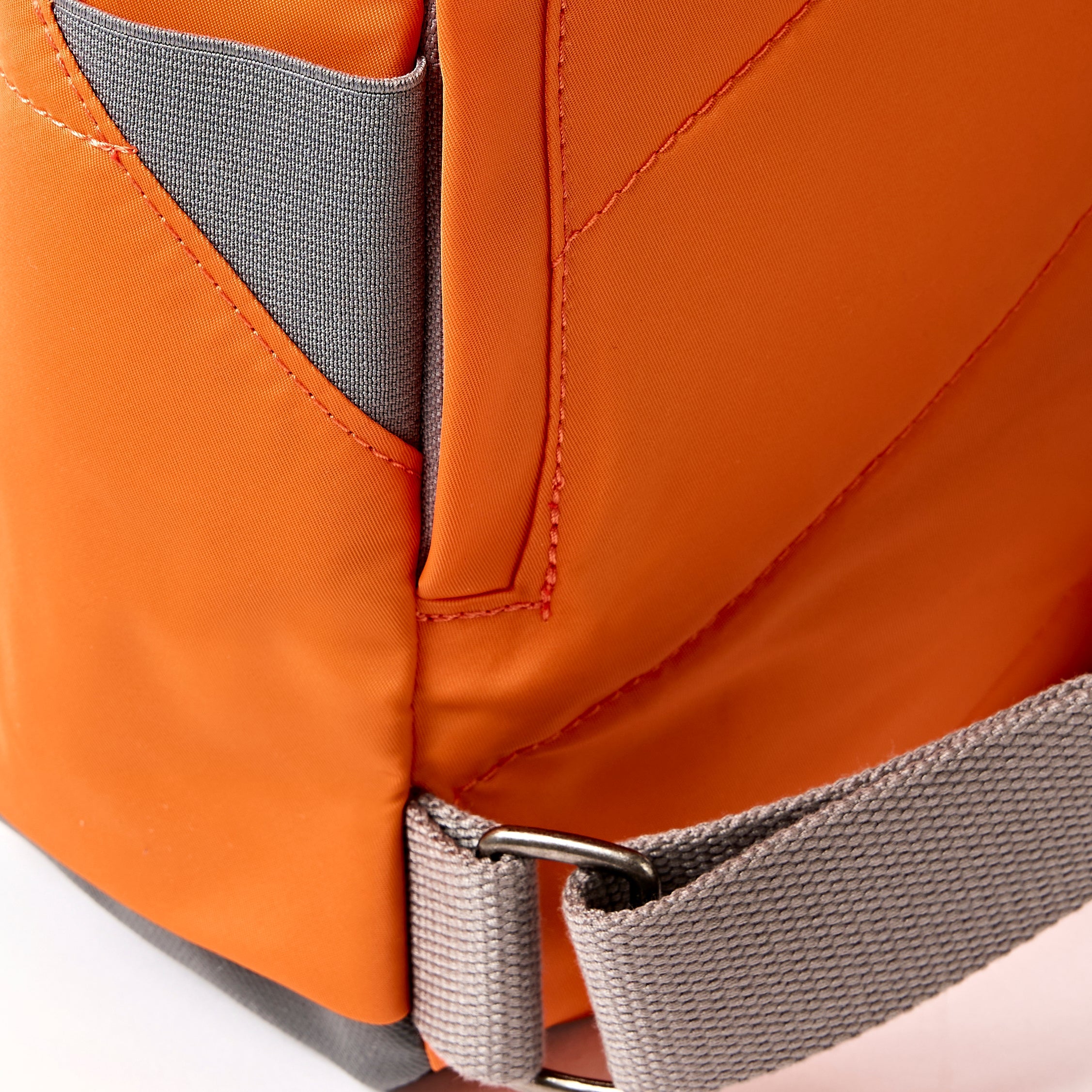 ROKA London - Canfield M rolltop-ryggsäck #Färg_Jaffa_Orange