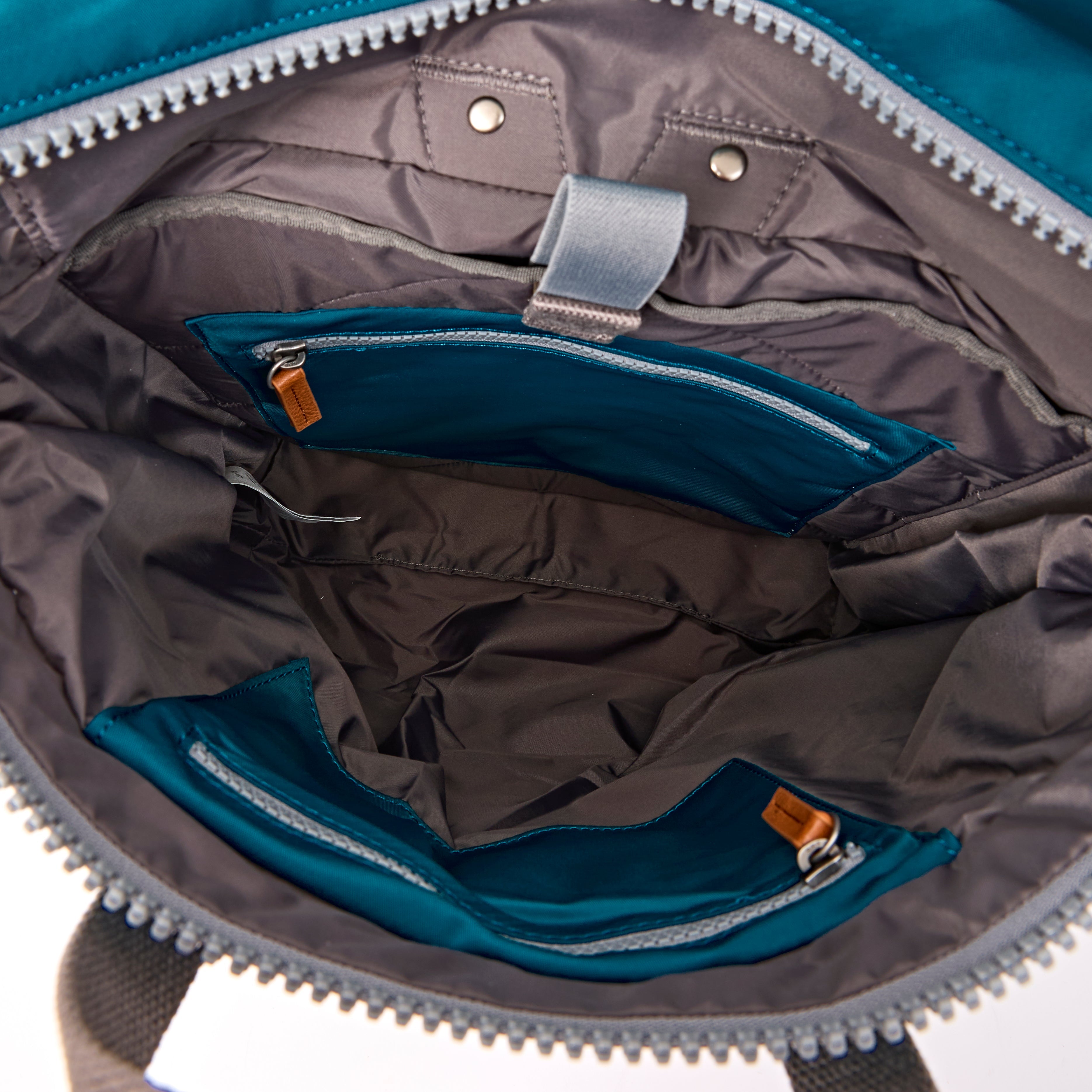 ROKA London - Canfield M rolltop-ryggsäck #Färg_North_Sea