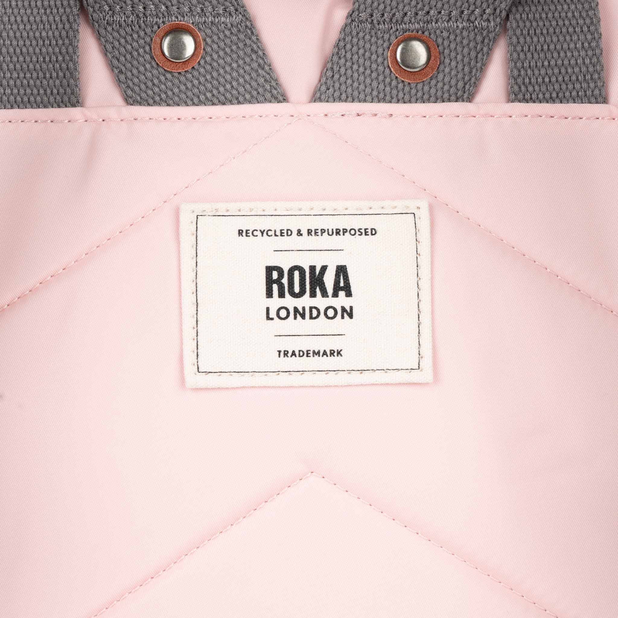 ROKA London - Canfield S rolltop-ryggsäck #Färg_English_Rose