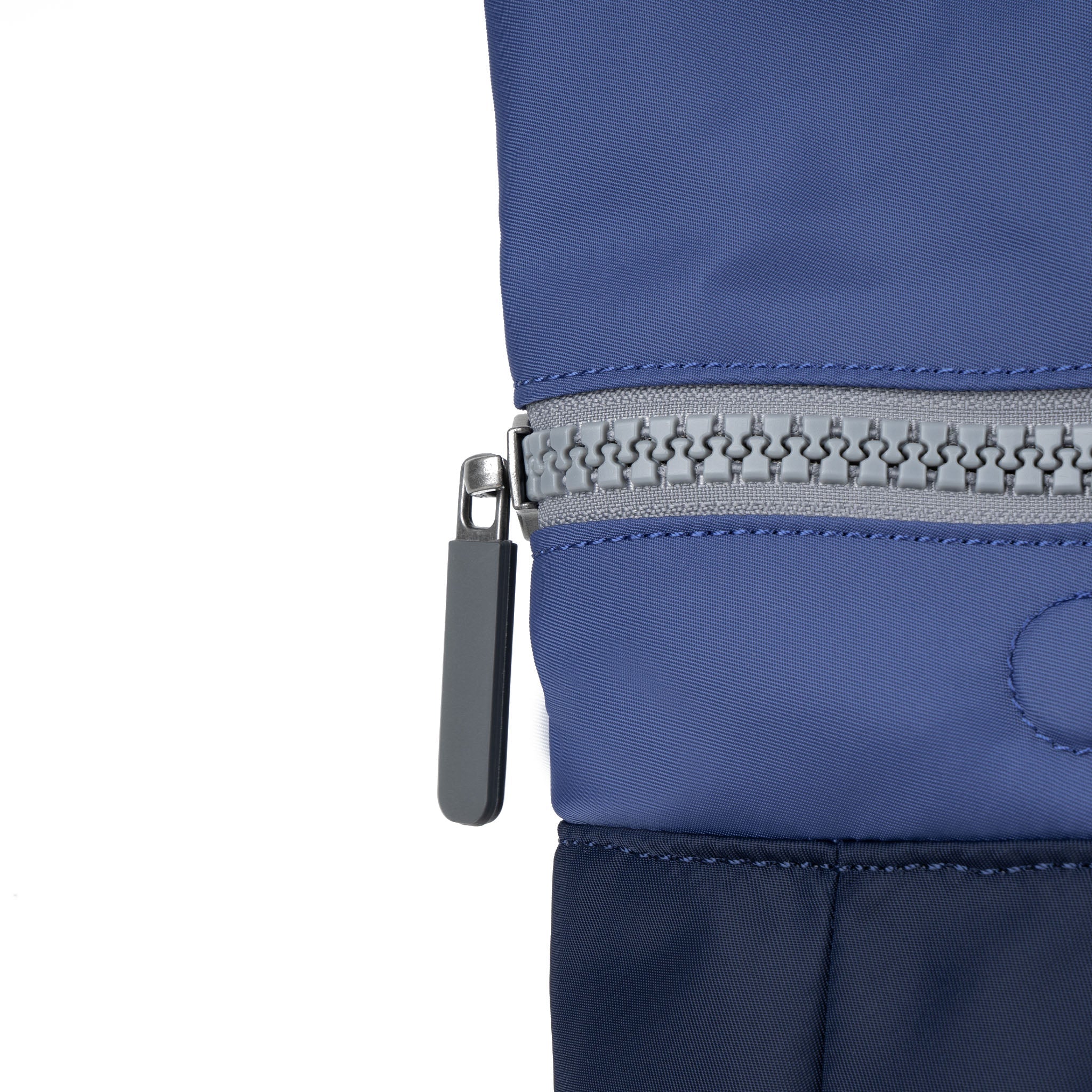 ROKA London - Canfield M rolltop-ryggsäck #Färg_Indigo_Tonal