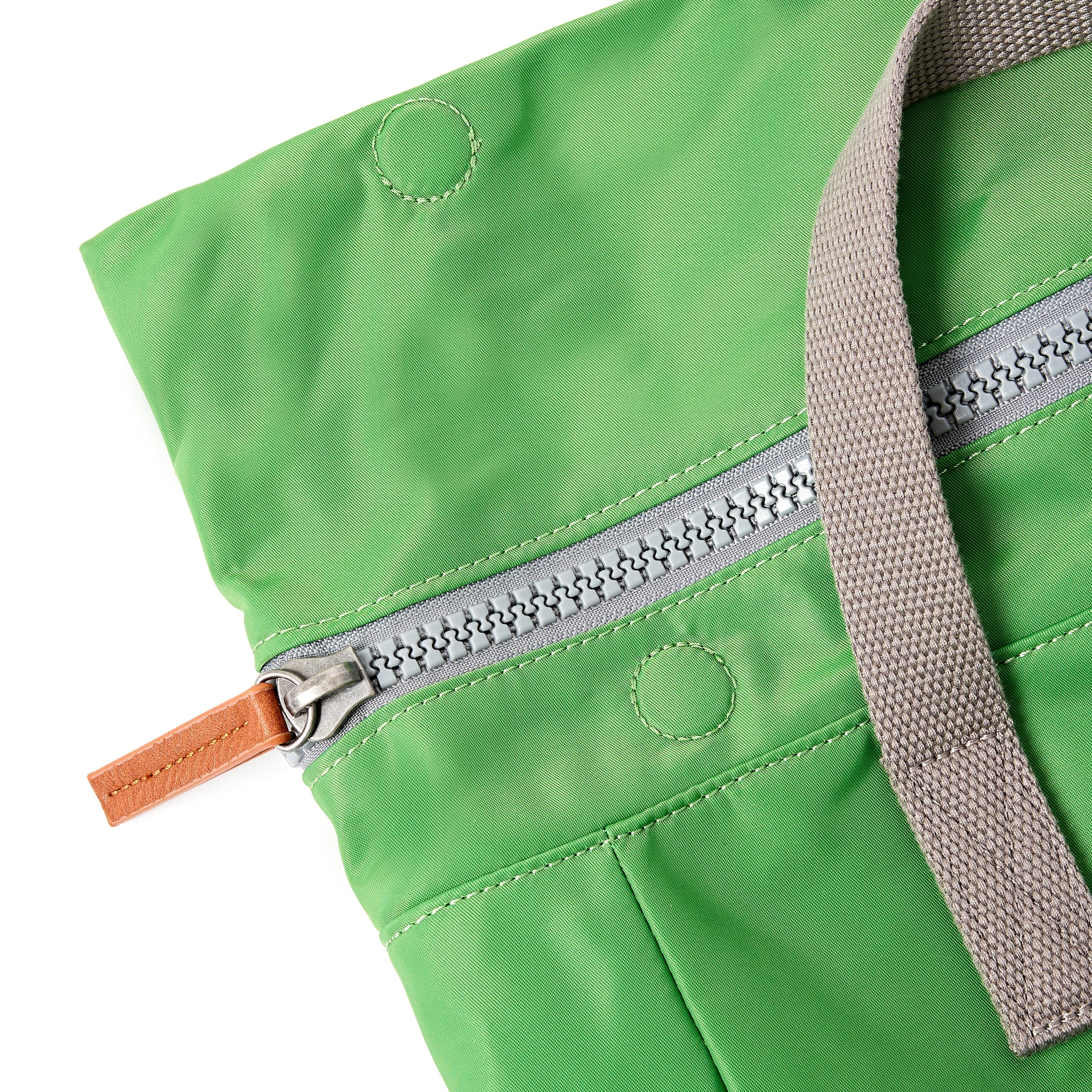 ROKA London - Canfield M rolltop-ryggsäck #Färg_Online_Lime