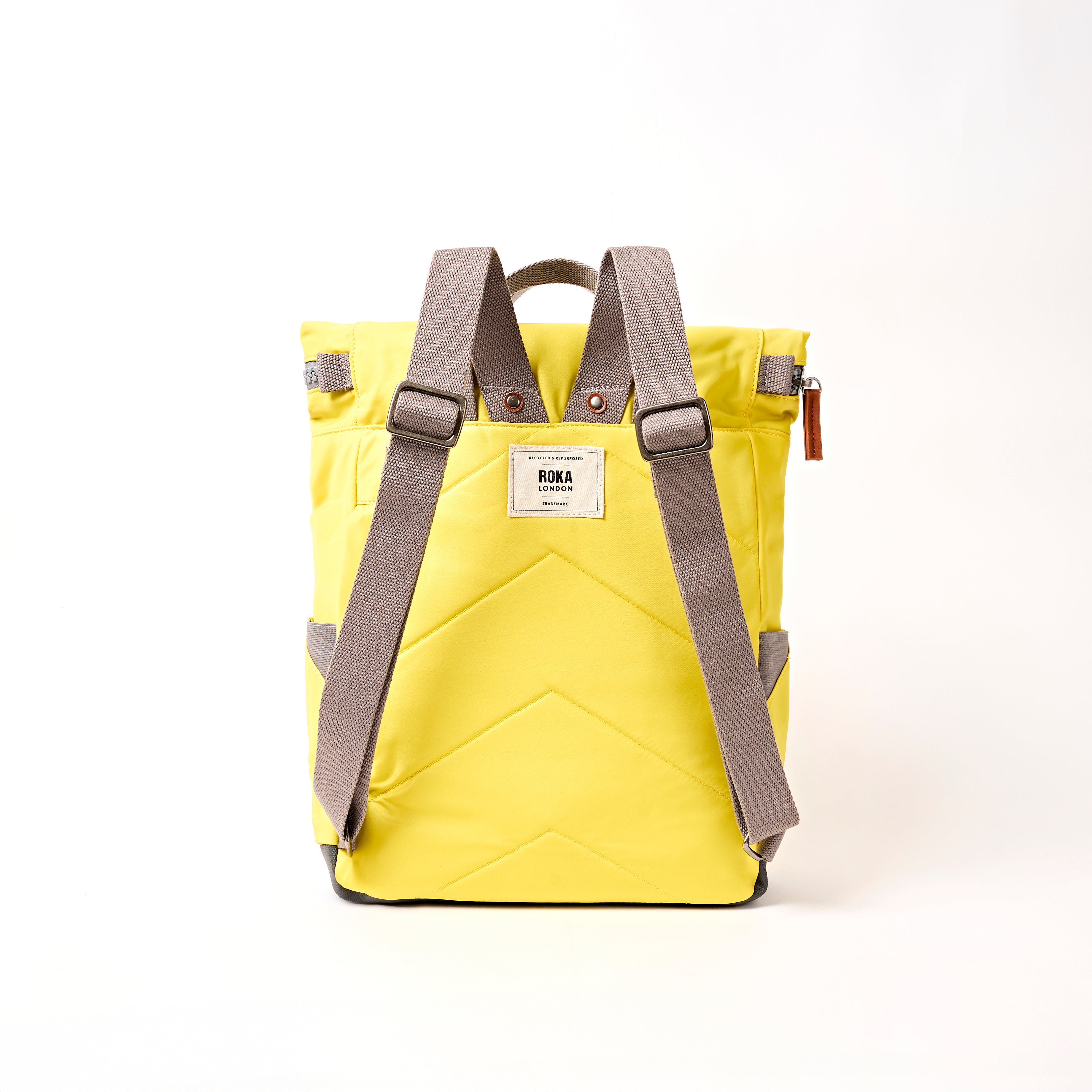ROKA London - Canfield M rolltop-ryggsäck #Färg_Passion_Fruit