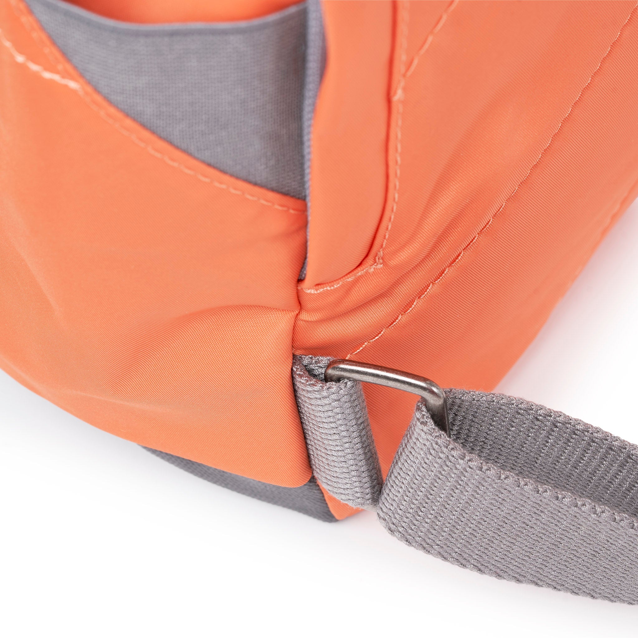 ROKA London - Canfield S rolltop-ryggsäck #Färg_Firecracker