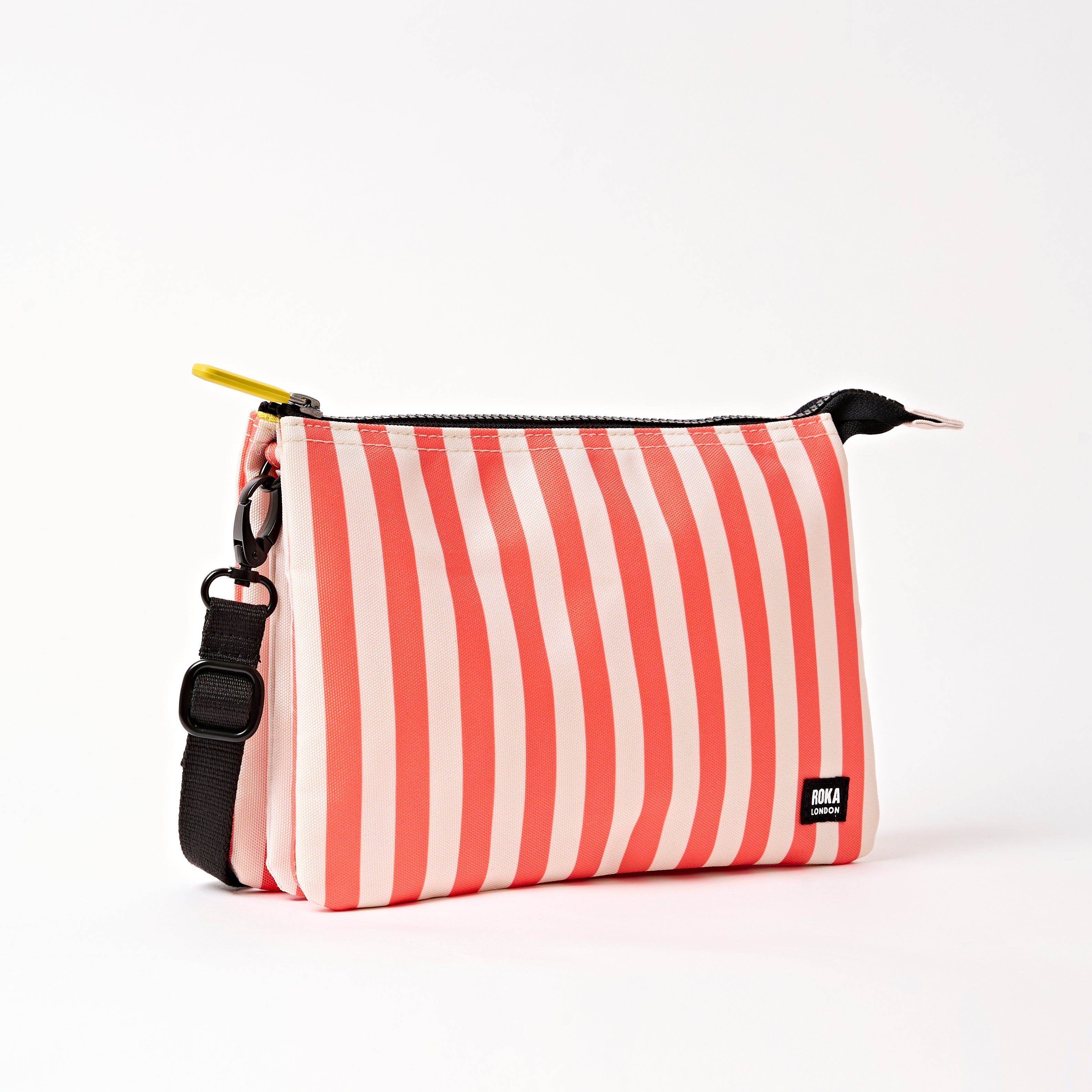 ROKA London - Carnaby XL XL Carnaby crossbody-väska #Färg_Coral_Stripe