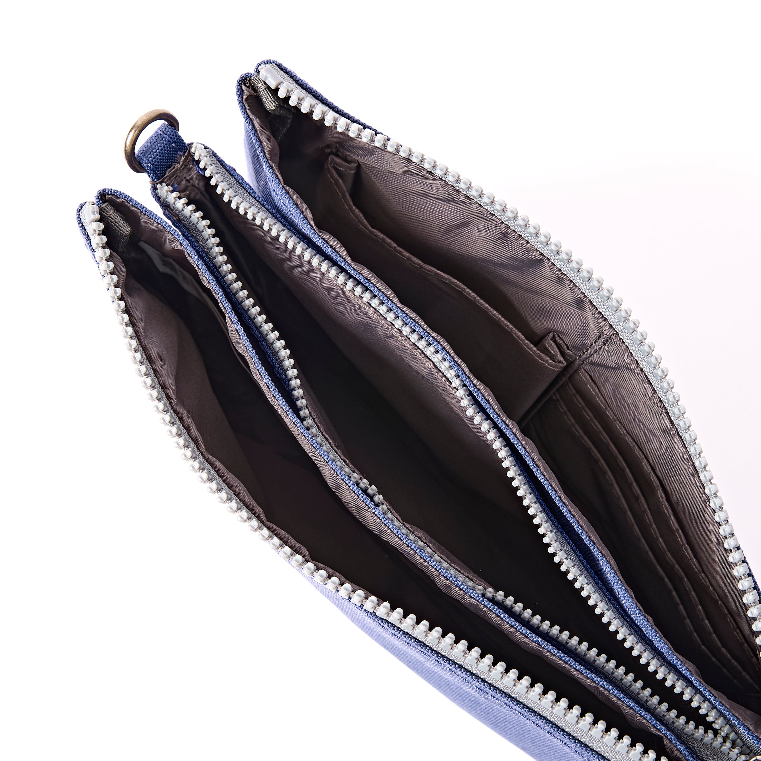 ROKA London - Carnaby XL XL Carnaby crossbody-väska #Färg_Oceana