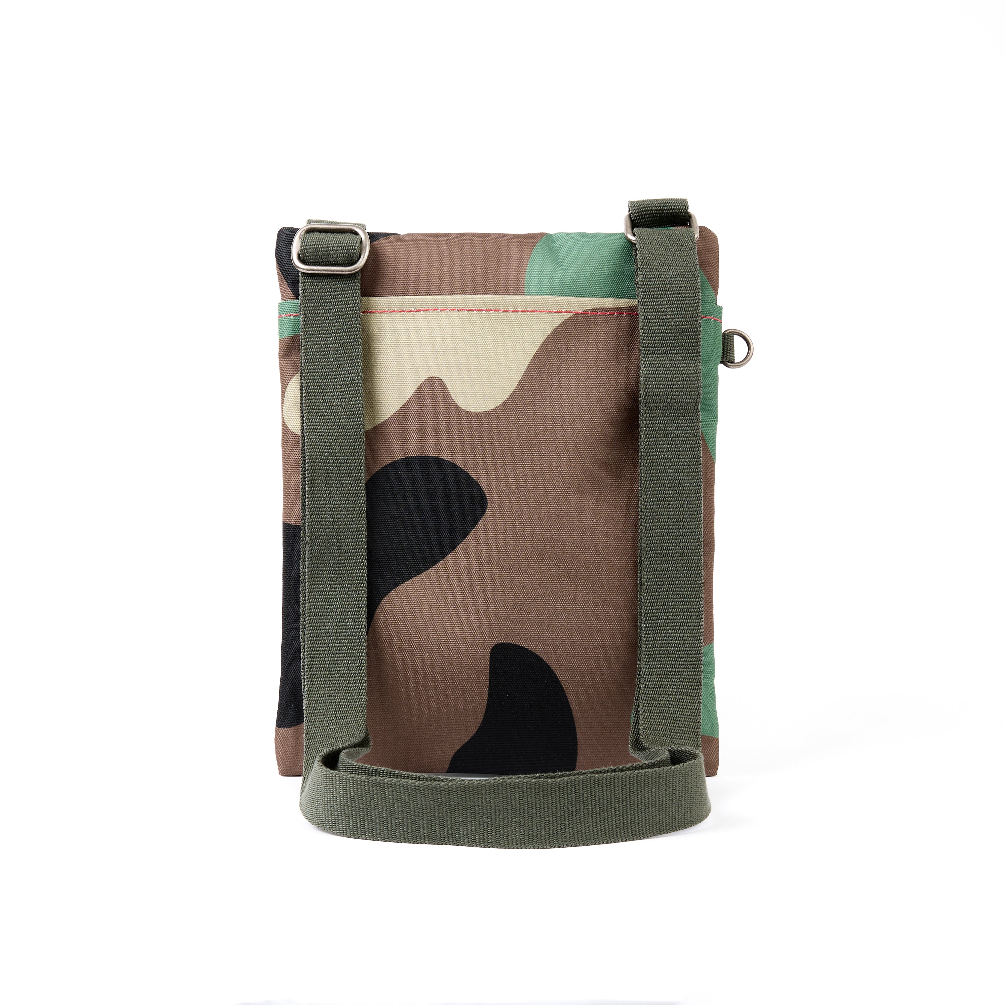 ROKA London - Chelsea B M crossbody-väska #Färg_Vintage_Camo