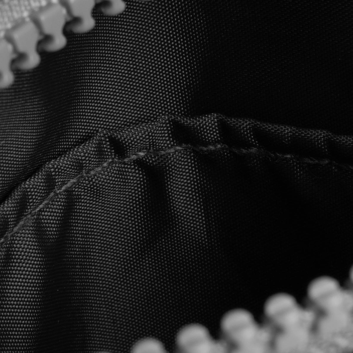 ROKA London - Chelsea XS slingväska med ficka #Färg_Avocado
