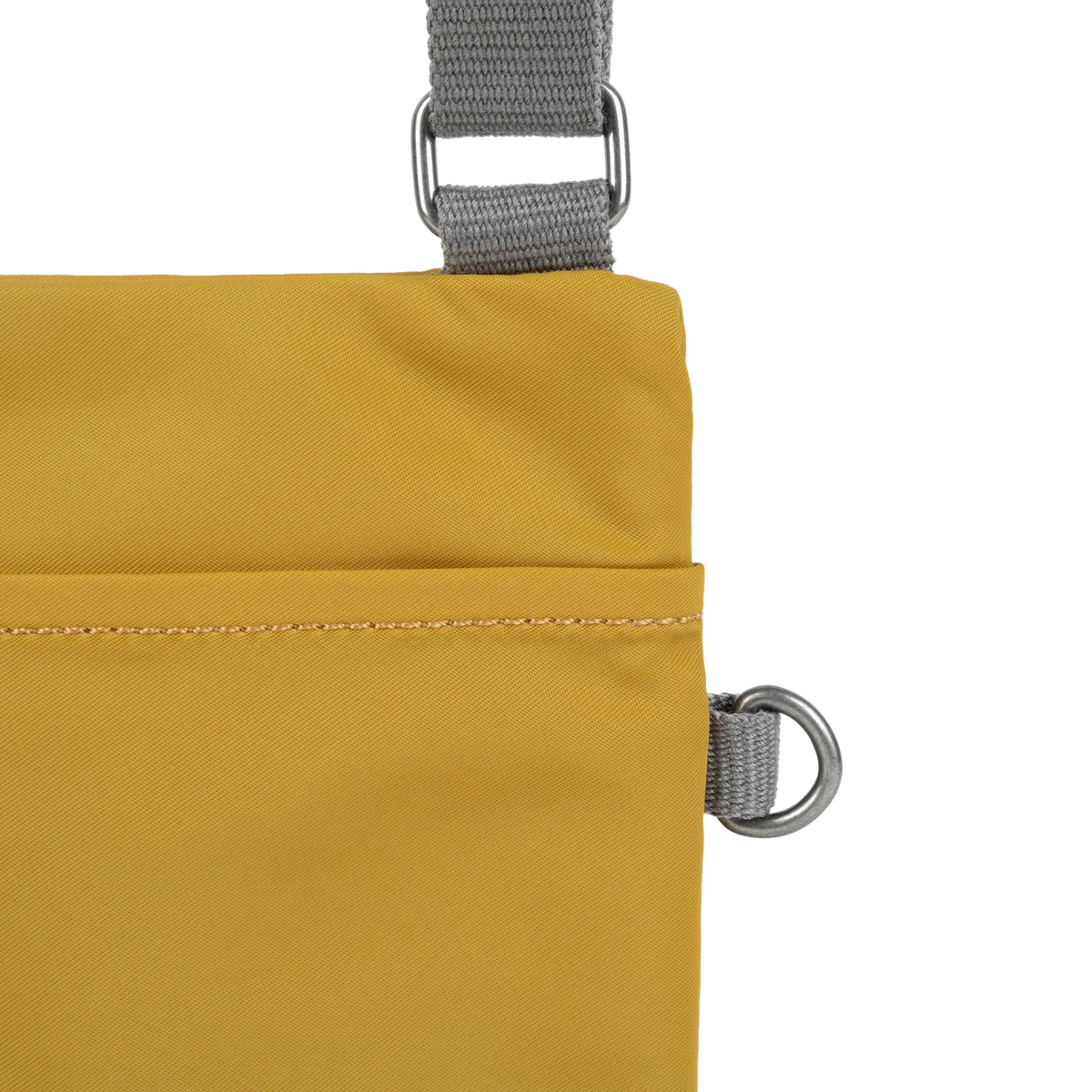 ROKA London - Chelsea XS slingväska med ficka #Färg_Corn