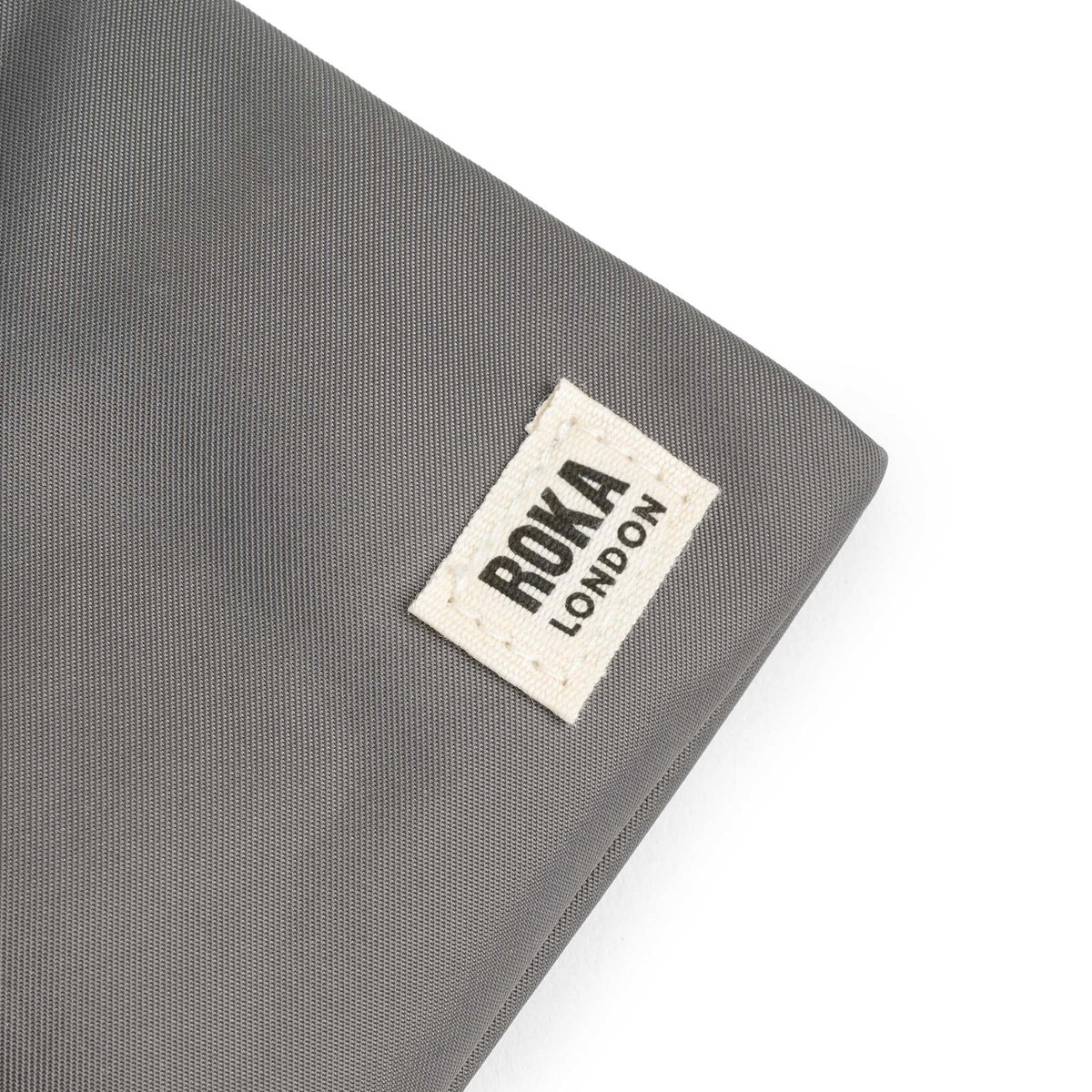 ROKA London - Chelsea XS slingväska med ficka #Färg_Graphite