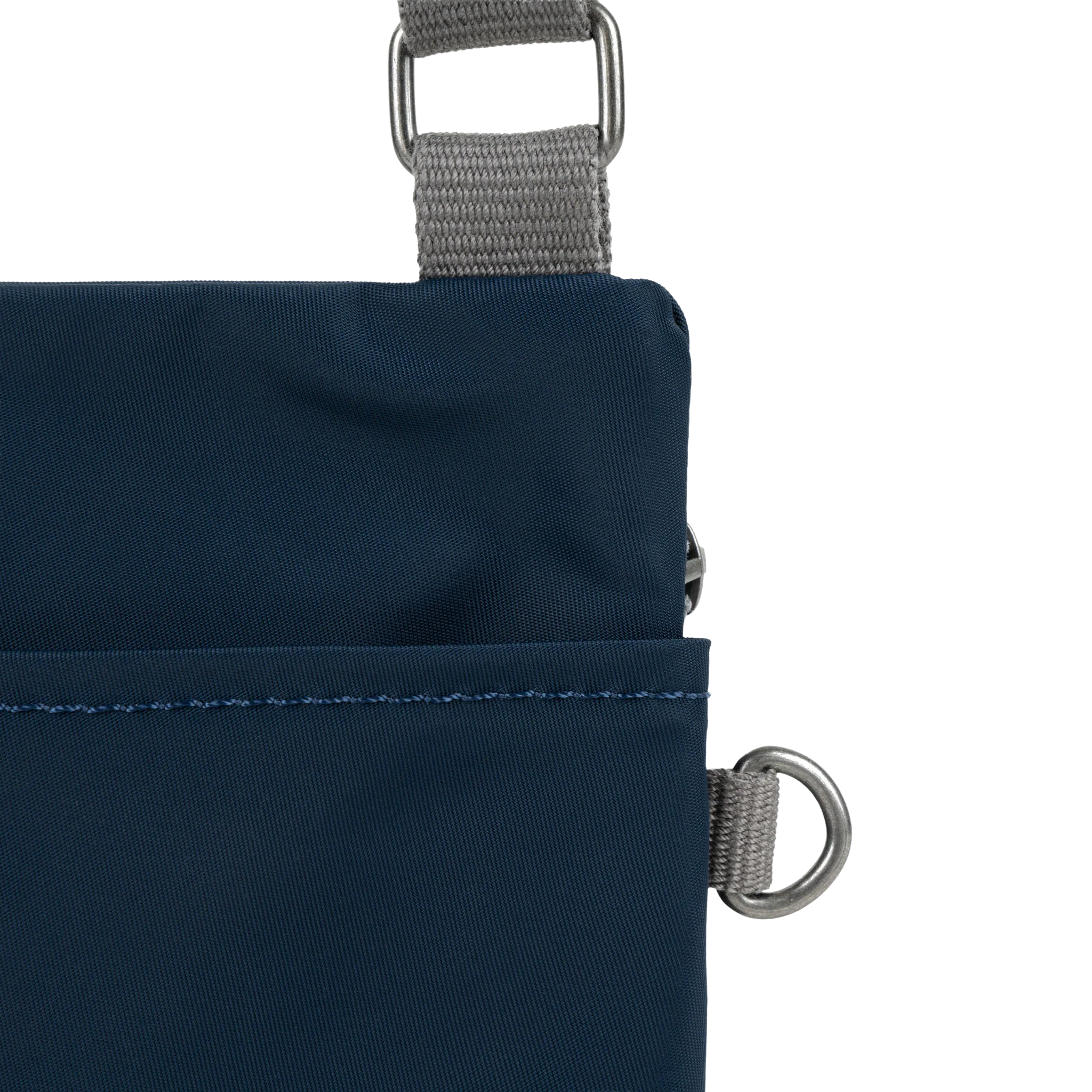 ROKA London - Chelsea XS slingväska med ficka #Färg_Midnight