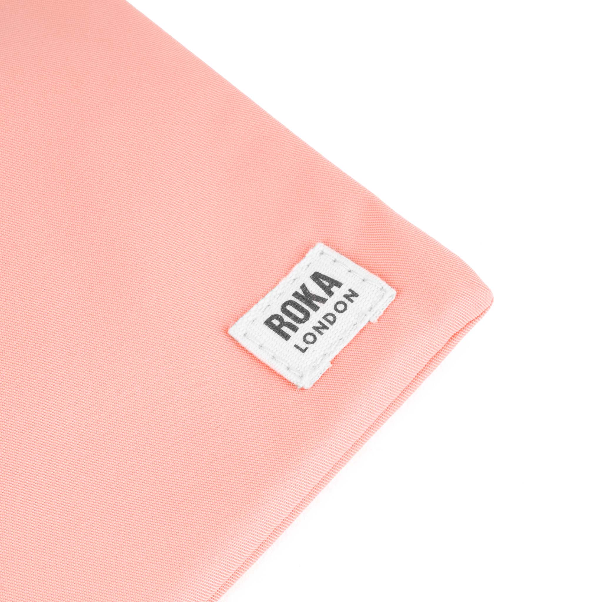 ROKA London - Chelsea XS slingväska med ficka #Färg_Punch