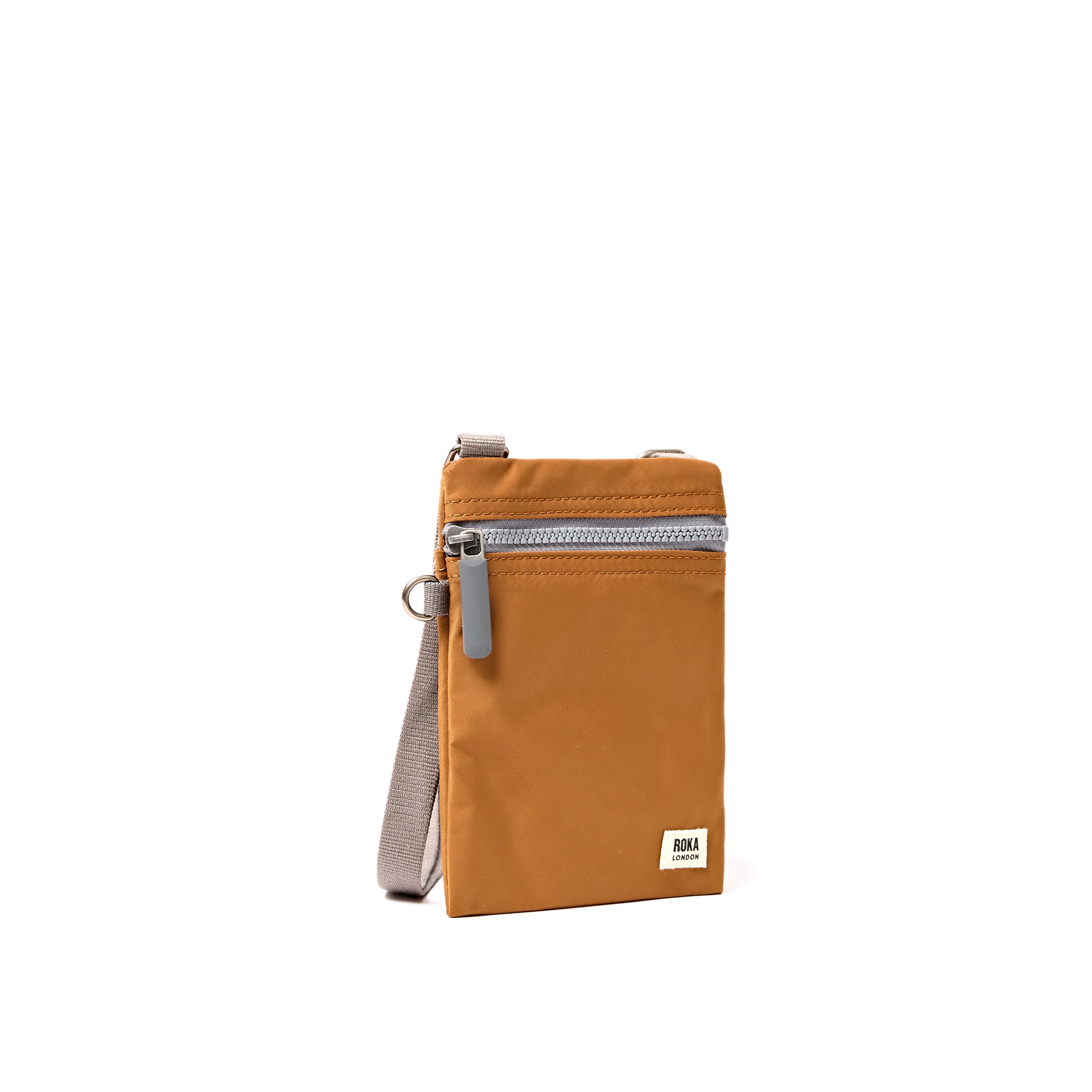 ROKA London - Chelsea XS slingväska med ficka #Färg_Biscuit