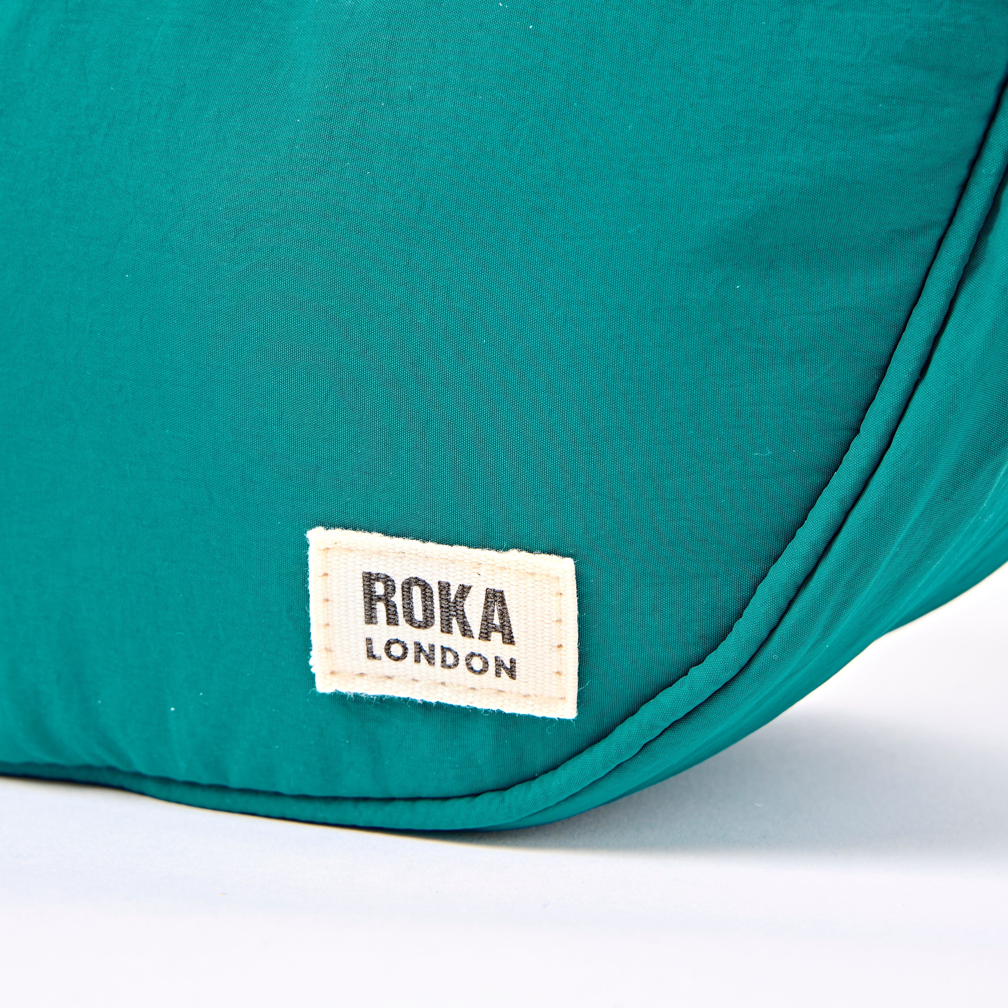 ROKA London - Farringdon S halvmåneväska #Färg_Ocean_View