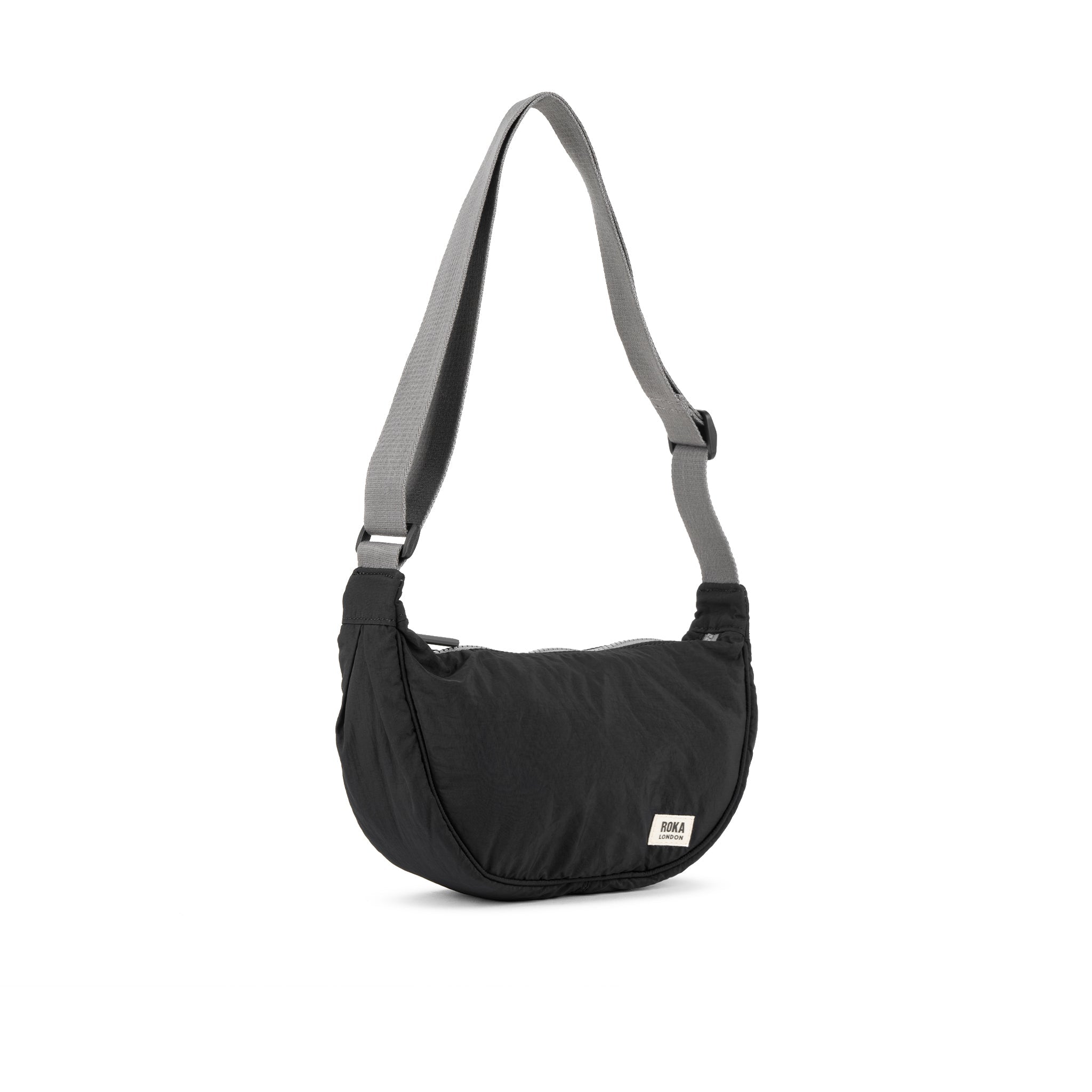 ROKA London - Farringdon S halvmåneväska #Färg_Black