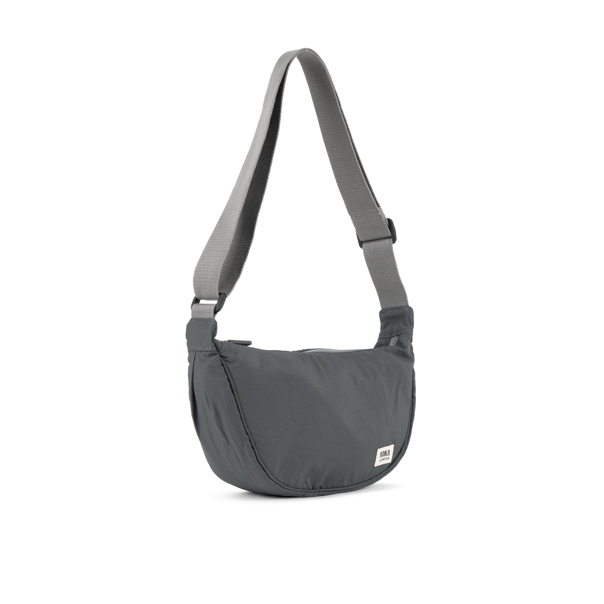 ROKA London - Farringdon S halvmåneväska #Färg_Charcoal