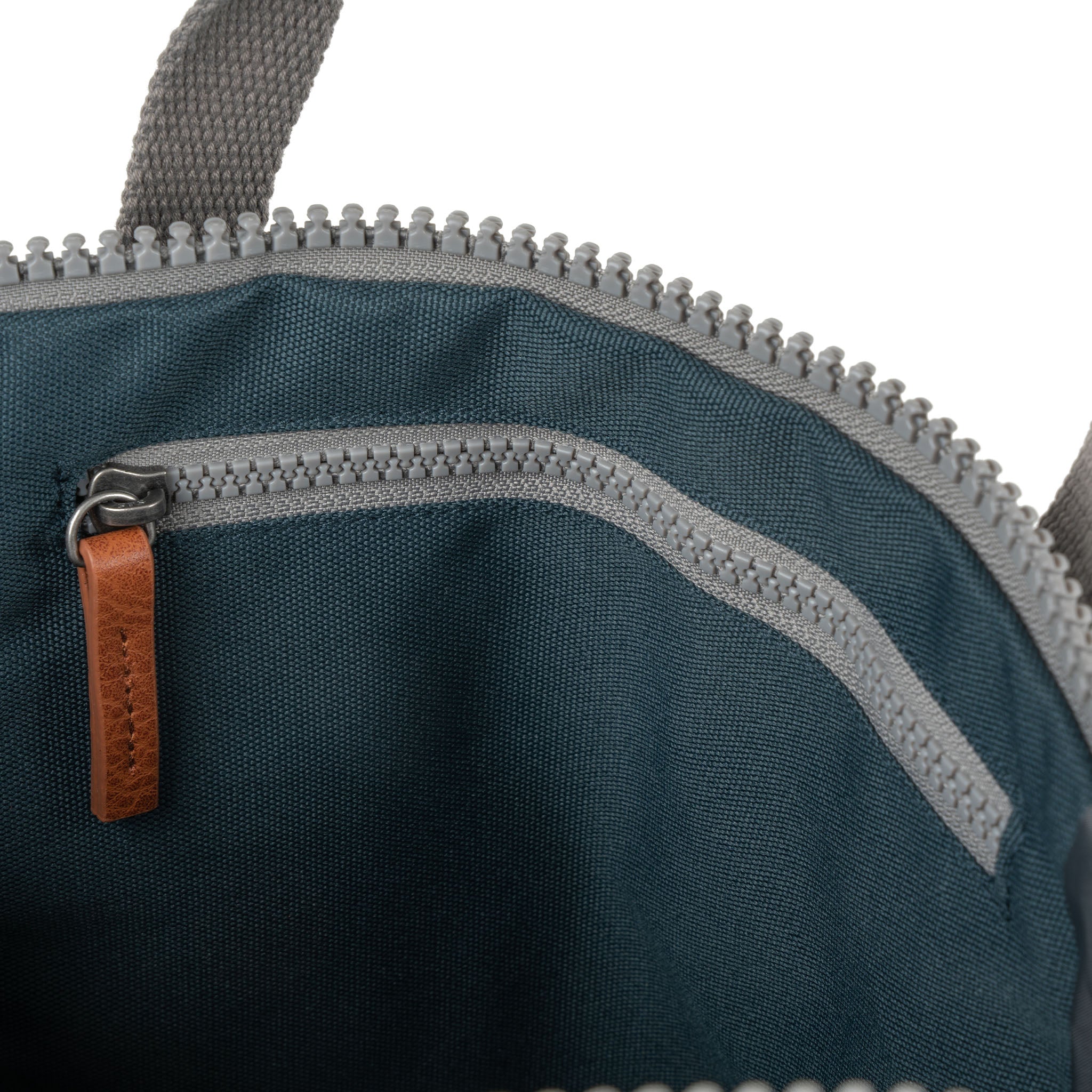 ROKA London - Finchley M ryggsäck #Färg_Smoke