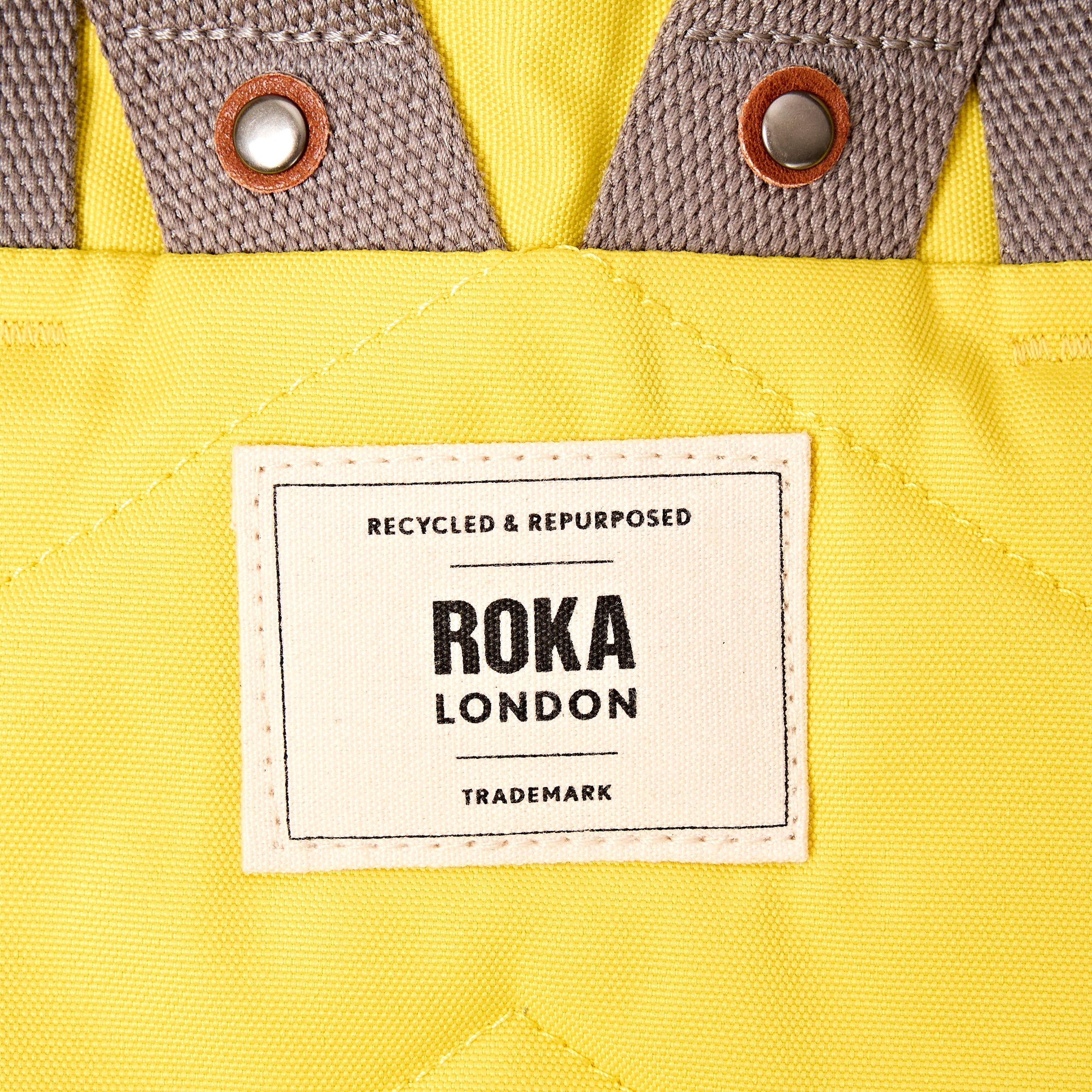 ROKA London - Finchley M ryggsäck #Färg_Passion_Fruit