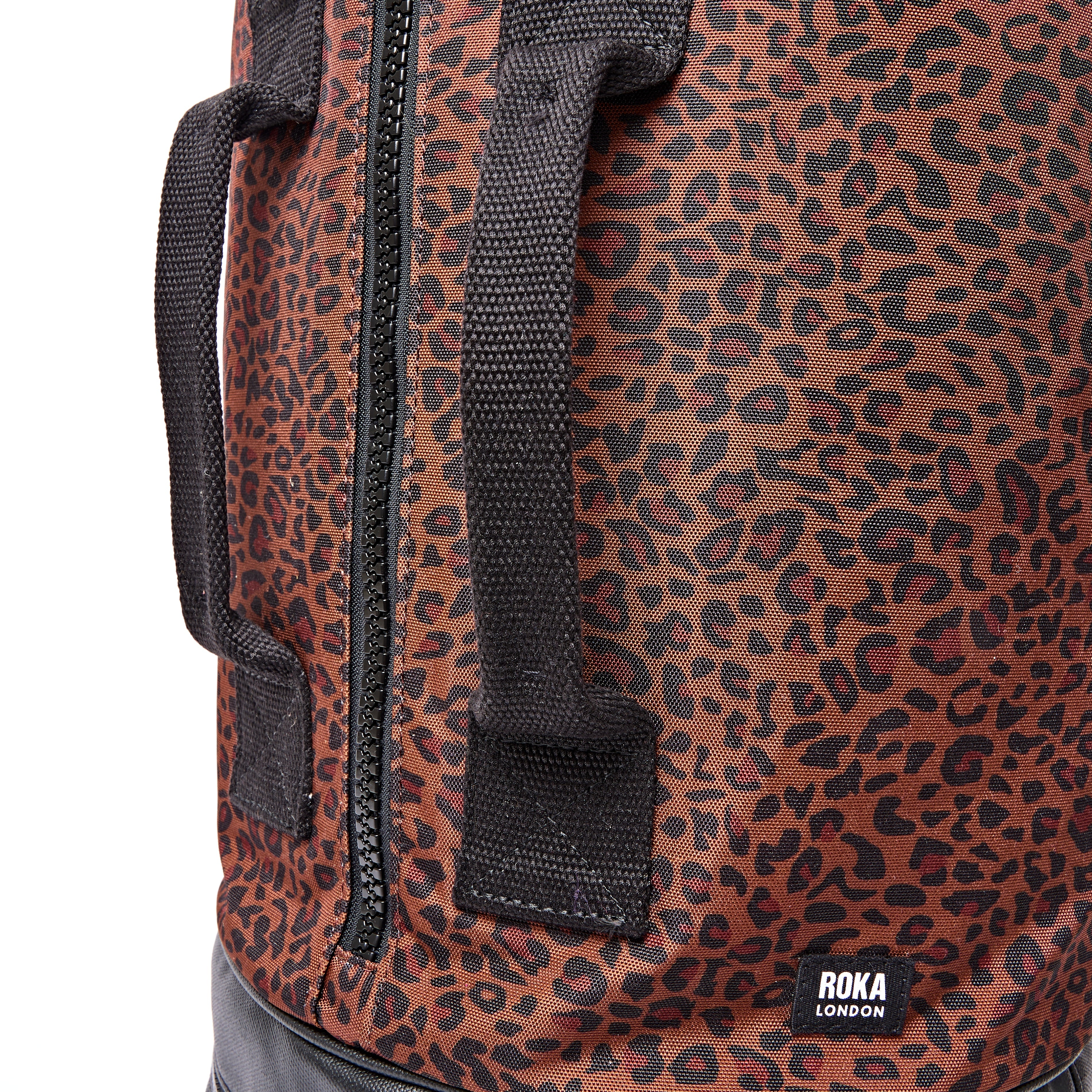 ROKA London - Heathrow L duffelväska-ryggsäck #Färg_Corn_Mini_Leopard