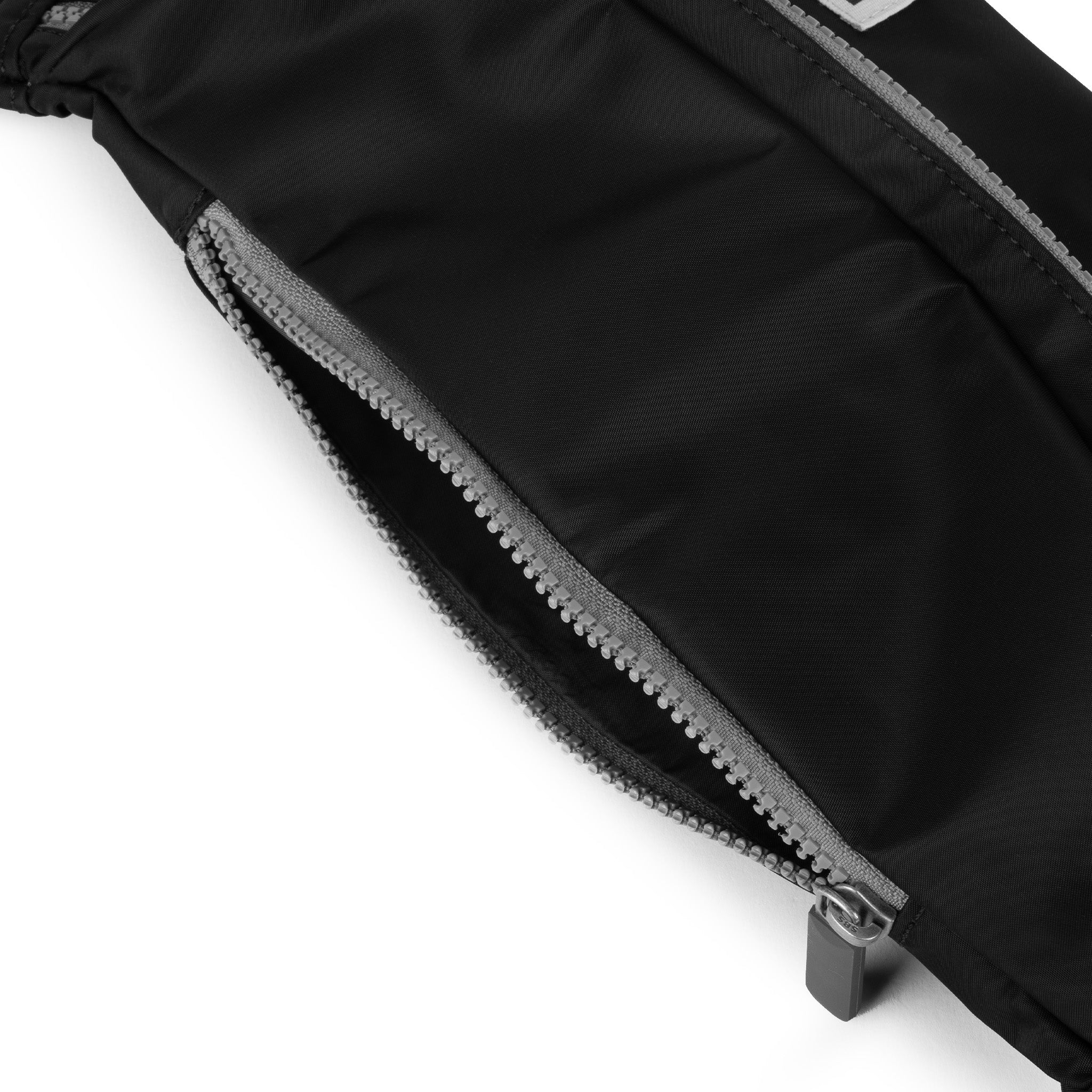 ROKA London - Jubilee M midjeväska #Färg_Black