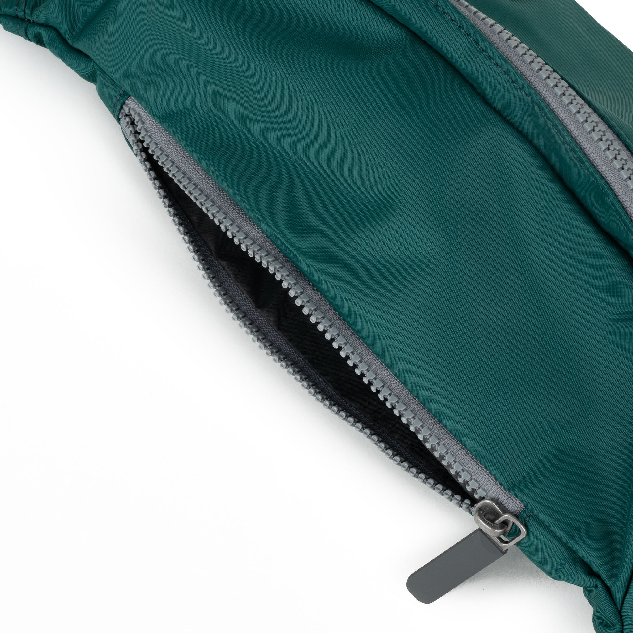 ROKA London - Jubilee M midjeväska #Färg_Teal