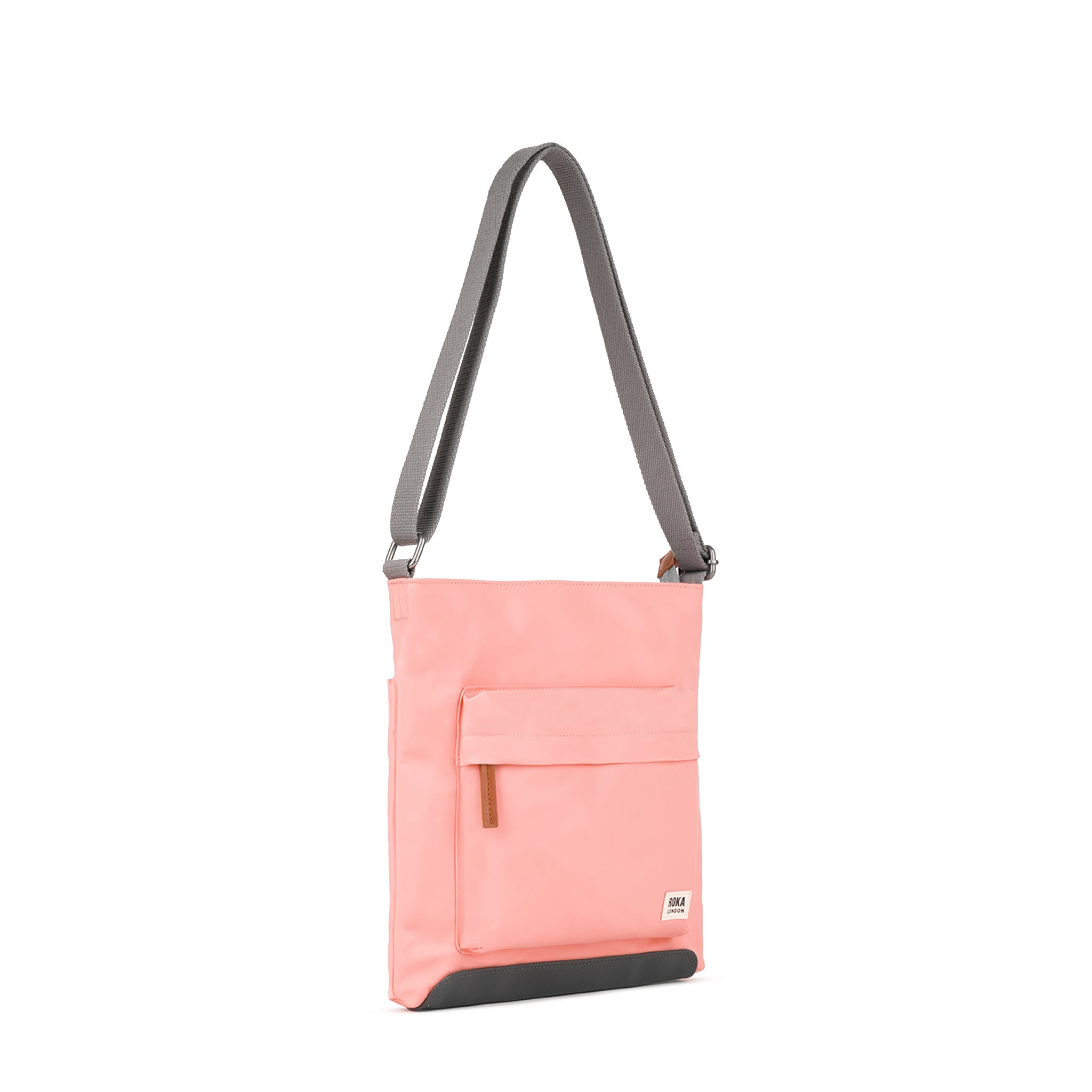 ROKA London - Kennington M crossbody-väska #Färg_Punch