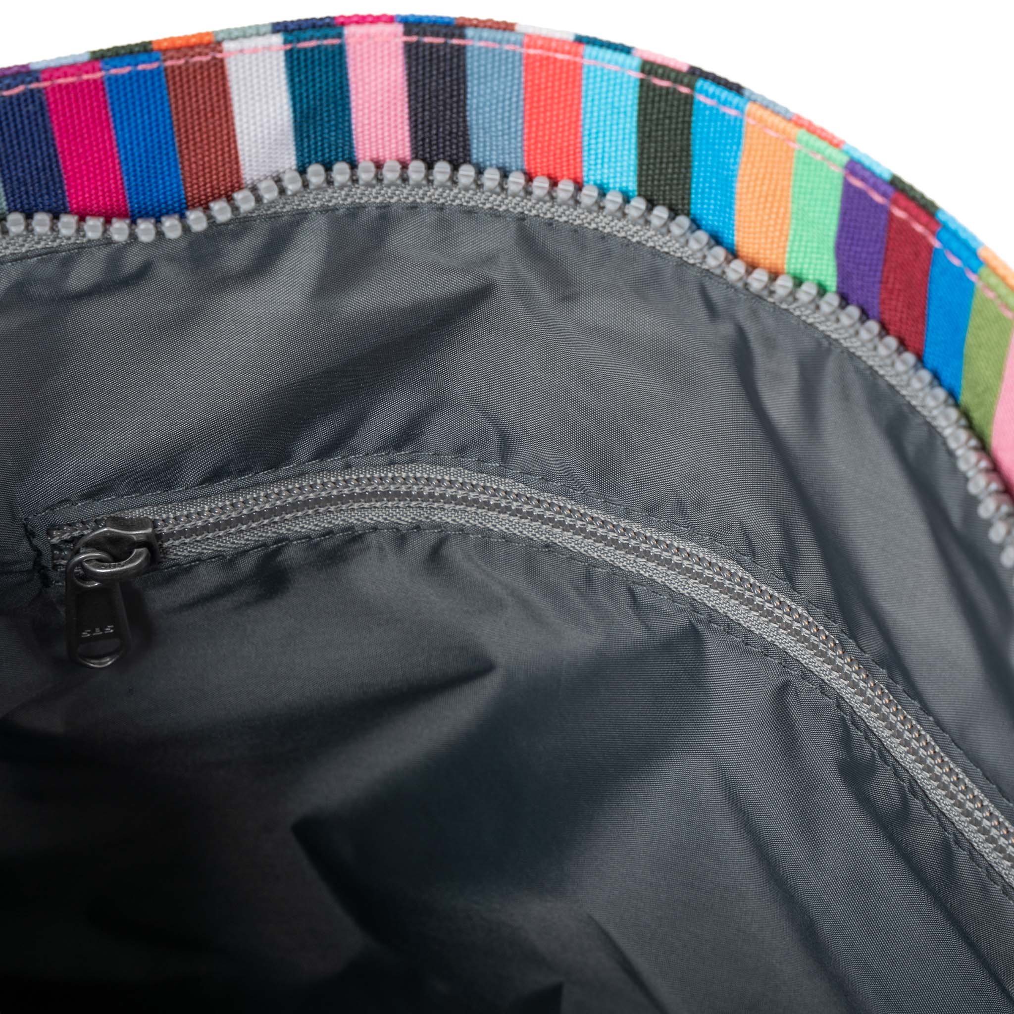 ROKA London - Kennington M crossbody-väska #Färg_Multi_Stripe