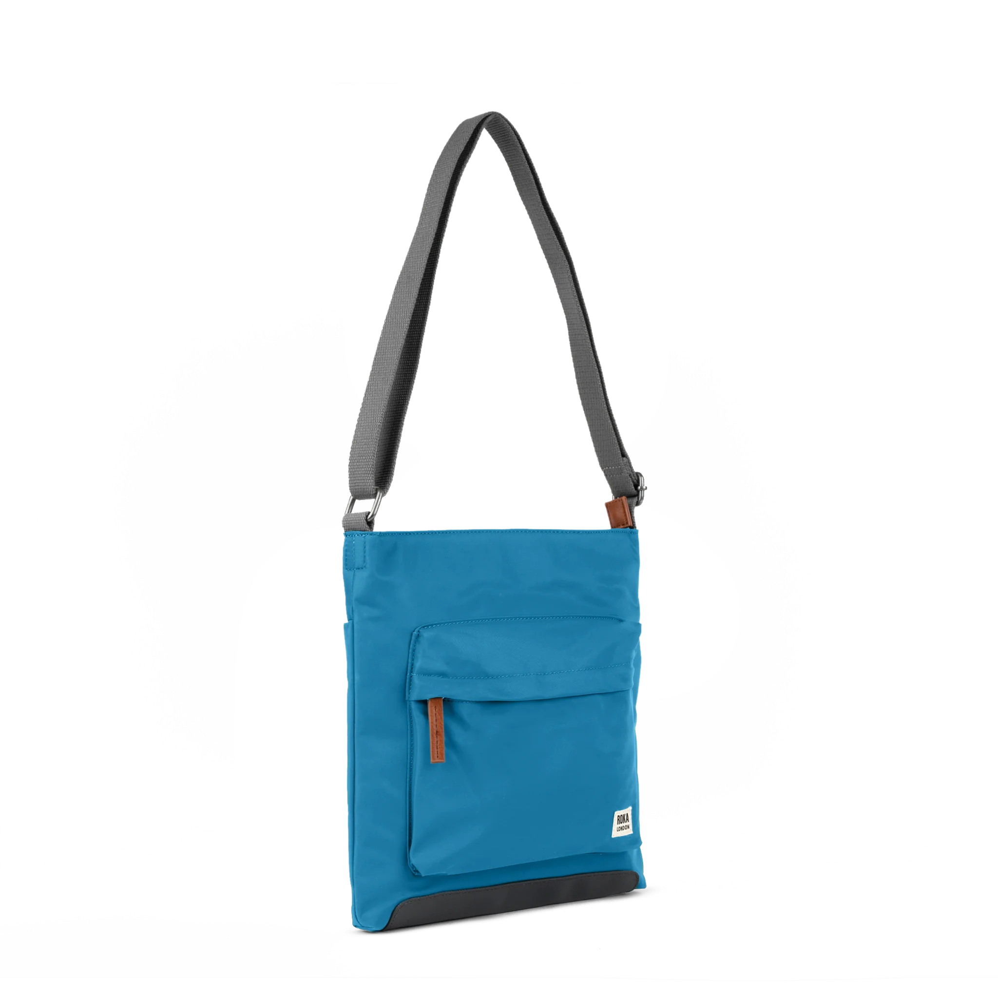 ROKA London - Kennington M crossbody-väska #Färg_Marine