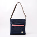 ROKA London - Kennington M crossbody-väska #Färg_Midnight_Stripe