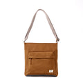 ROKA London - Kennington M crossbody-väska #Färg_Biscuit