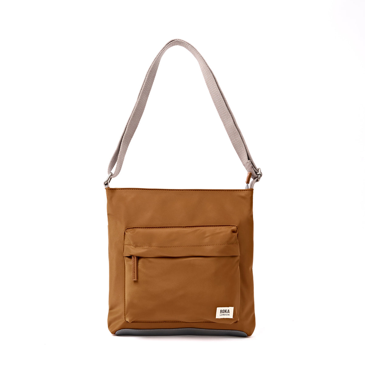 ROKA London - Kennington M crossbody-väska #Färg_Biscuit