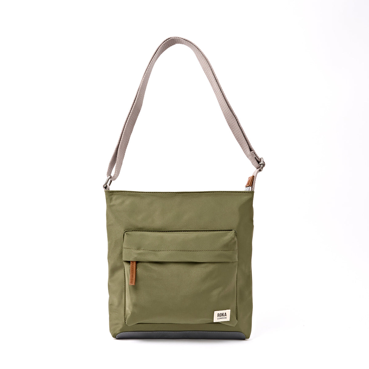 ROKA London - Kennington M crossbody-väska #Färg_Chive