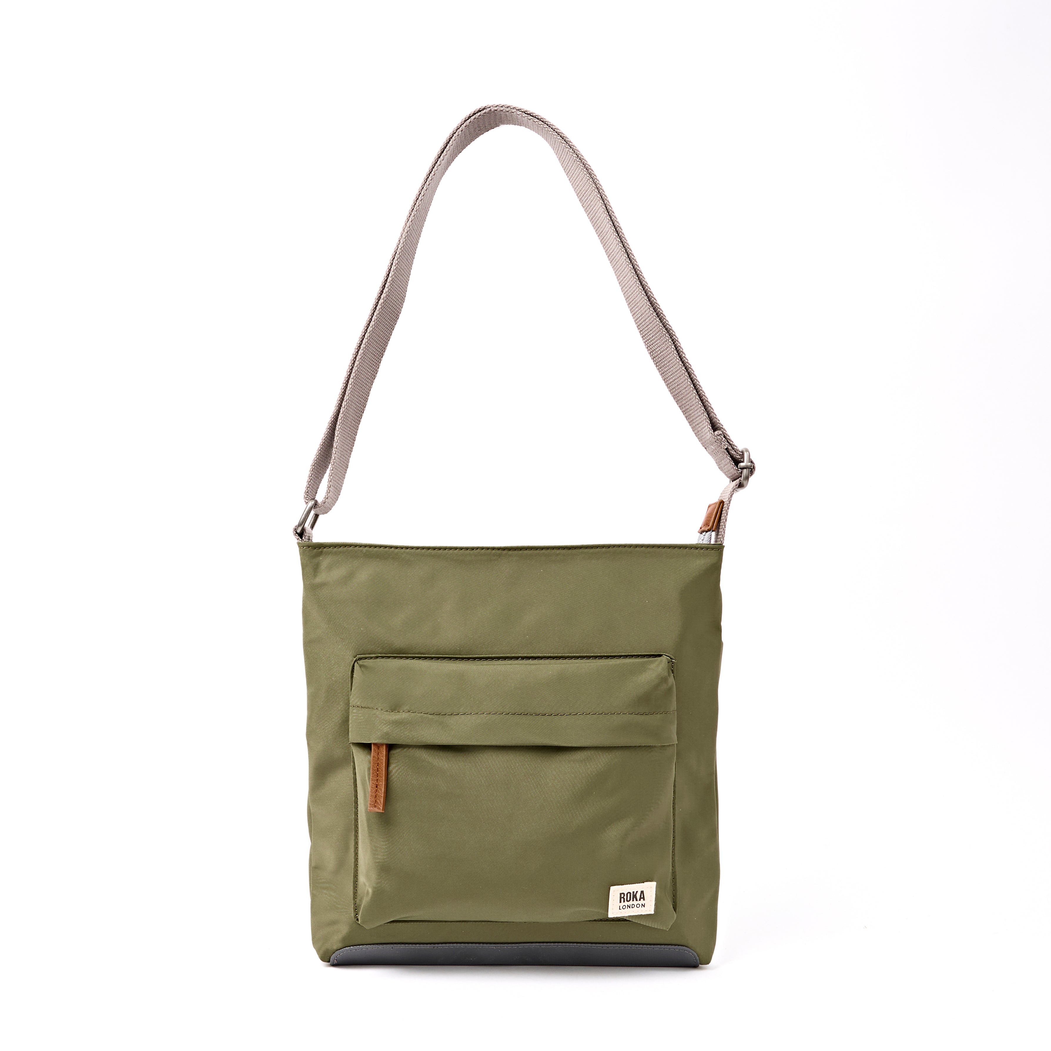 ROKA London - Kennington M crossbody-väska #Färg_Chive