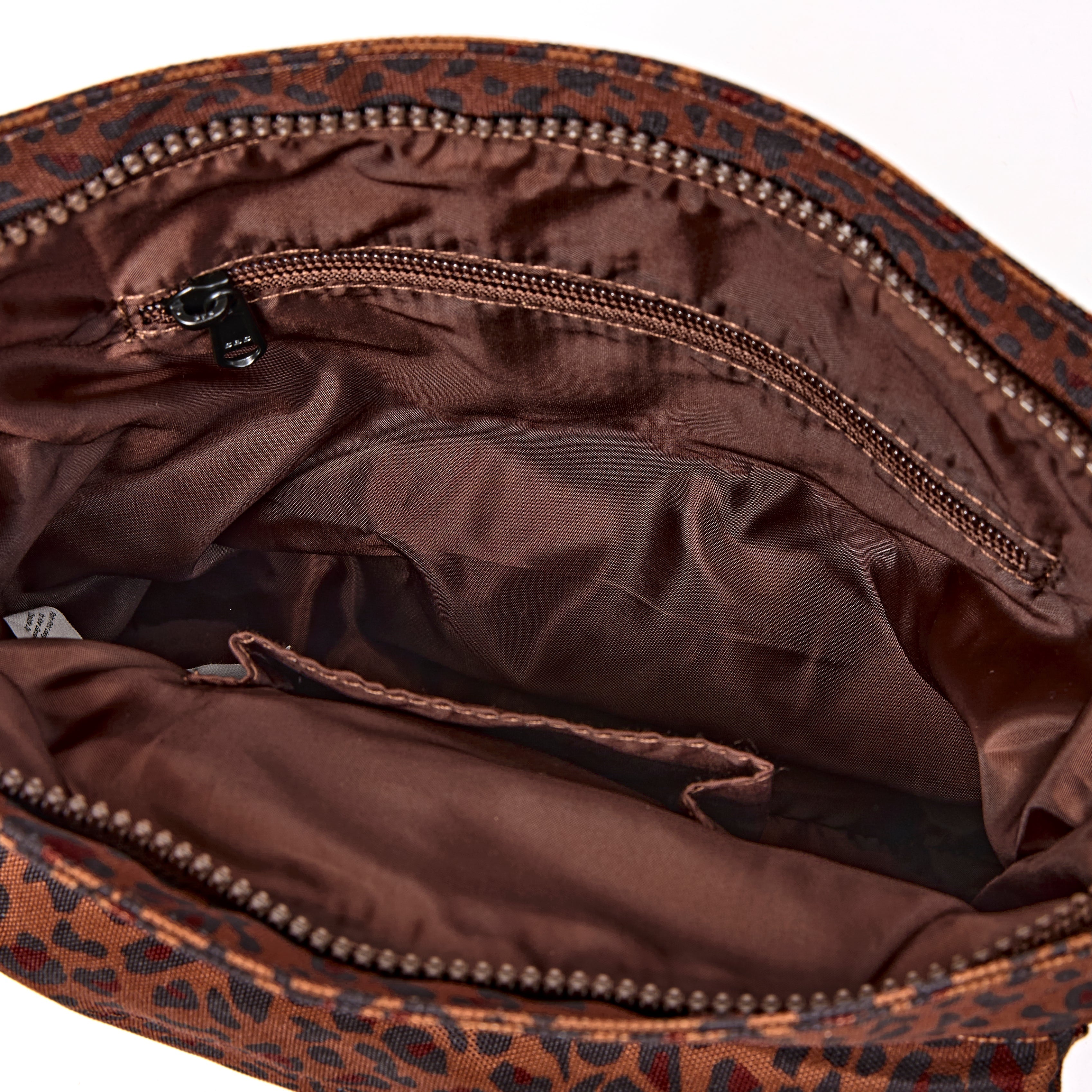 ROKA London - Kennington M crossbody-väska #Färg_Mini_Leopard