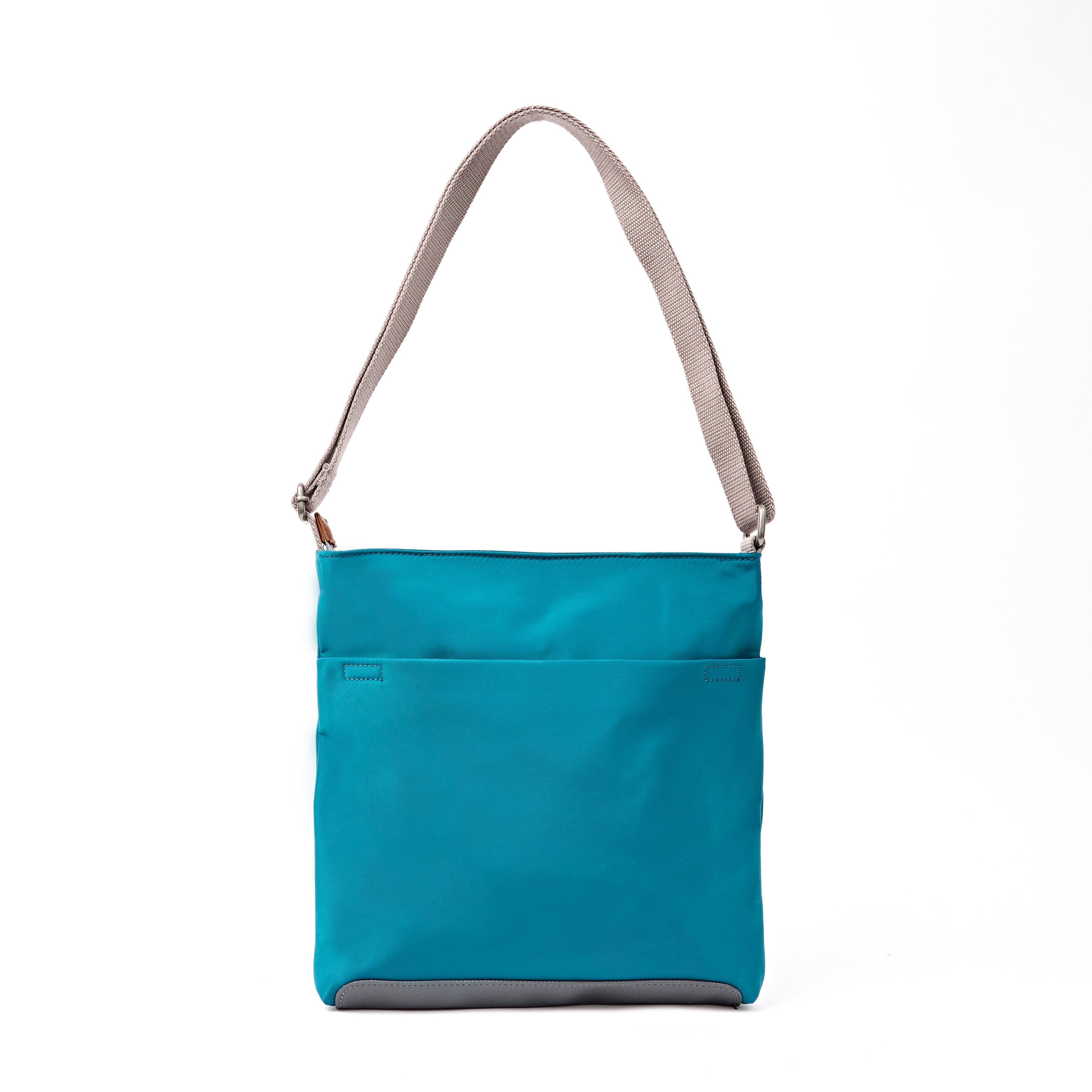 ROKA London - Kennington M crossbody-väska #Färg_North_Sea