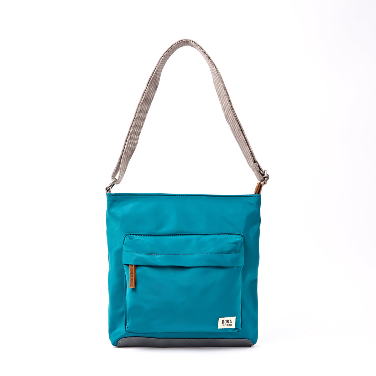 ROKA London - Kennington M crossbody-väska #Färg_North_Sea