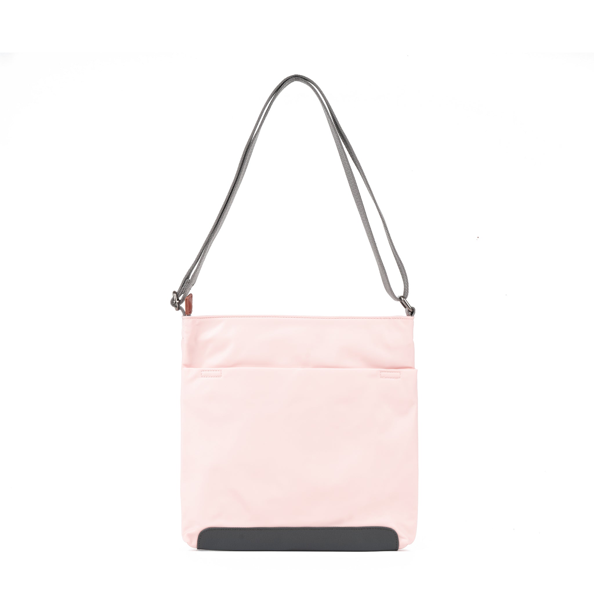 ROKA London - Kennington M crossbody-väska #Färg_English_Rose
