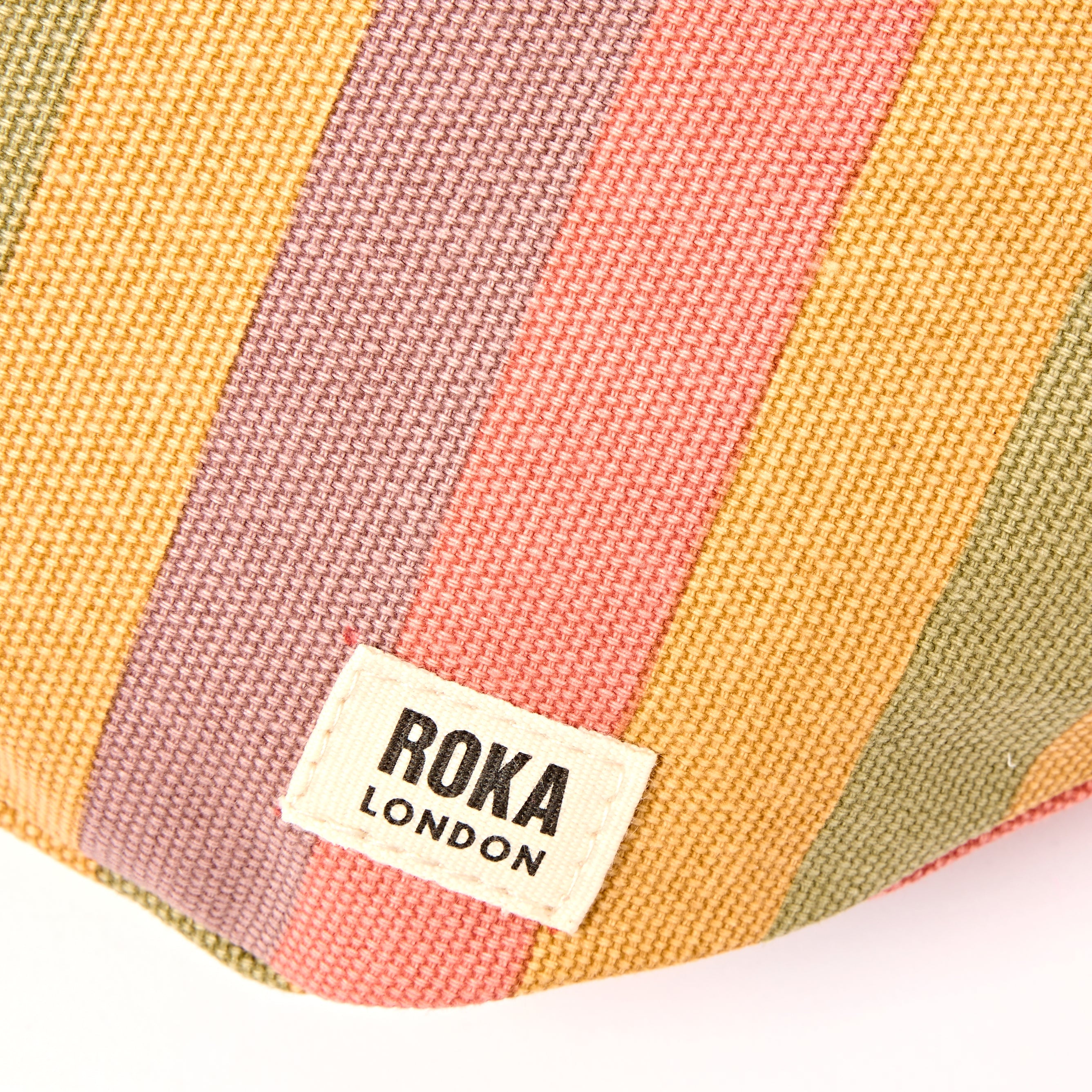 ROKA London - Mill Hill S crossbody-väska #Färg_Faded_Multi_Stripe