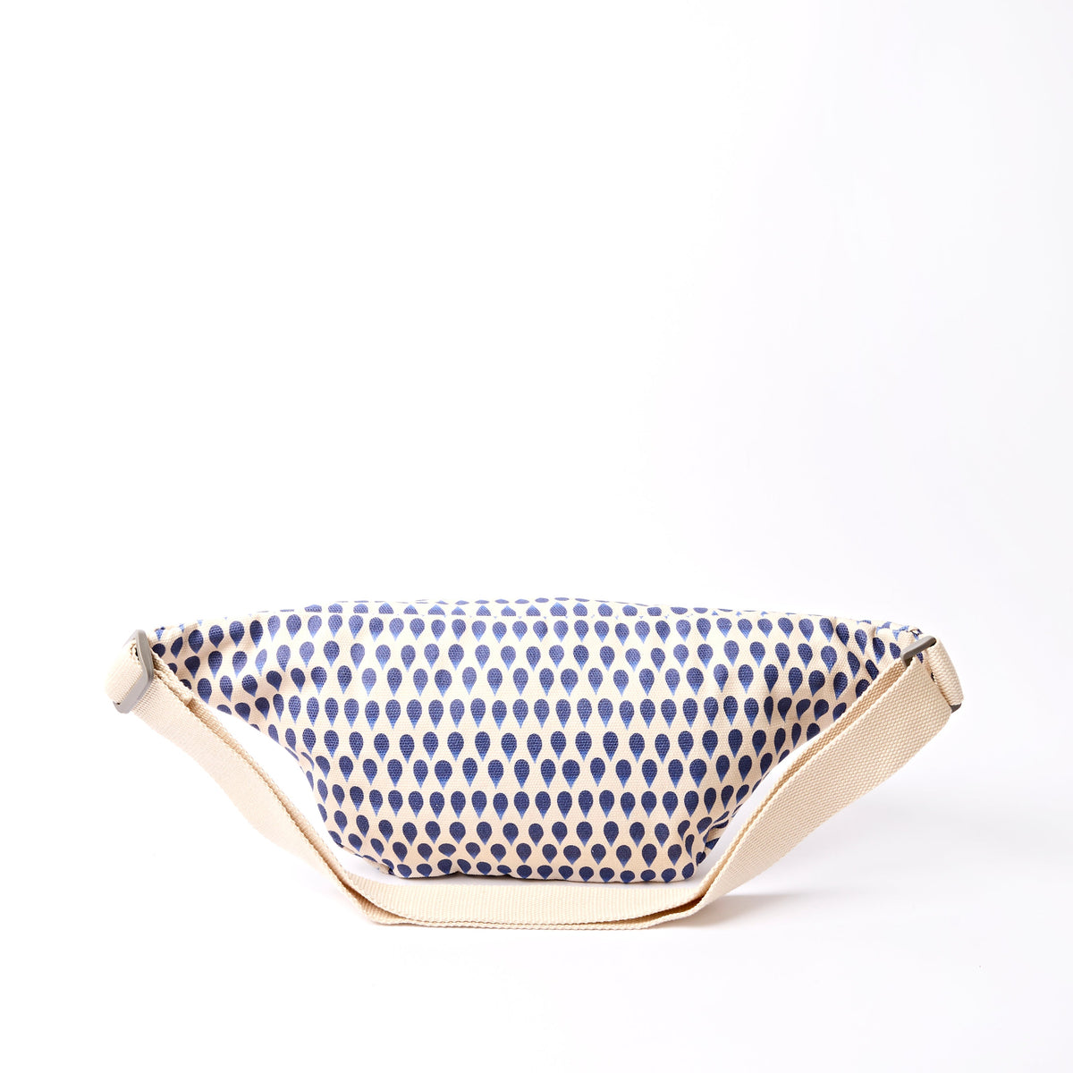 ROKA London - Mill Hill S crossbody-väska #Färg_Denim_Rain_Indigo