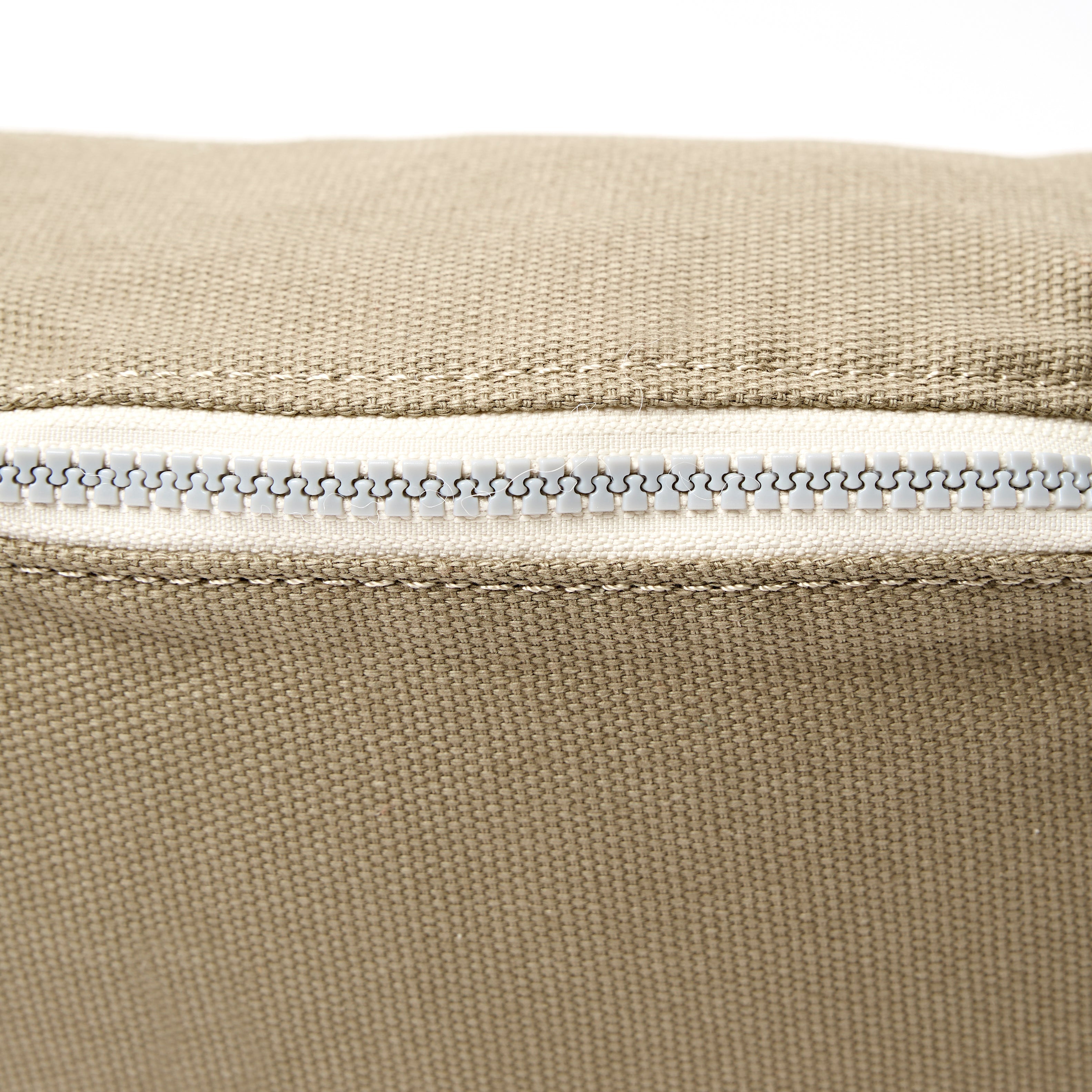 ROKA London - Mill Hill S crossbody-väska #Färg_Taupe
