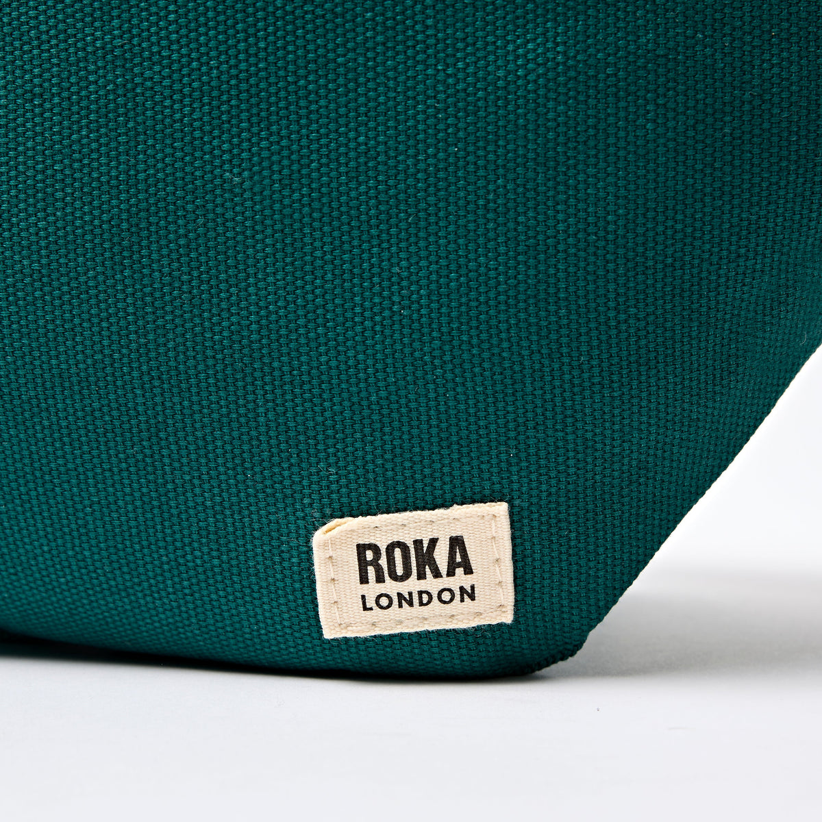 ROKA London - Mill Hill S crossbody-väska #Färg_Teal