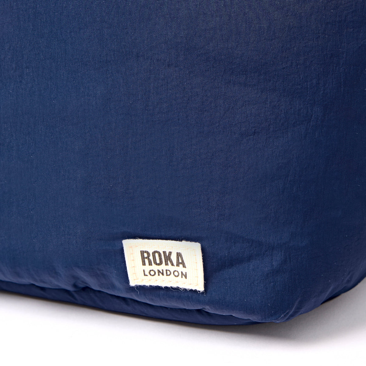 ROKA London - Oxford M axelväska #Färg_Deep_Cobalt