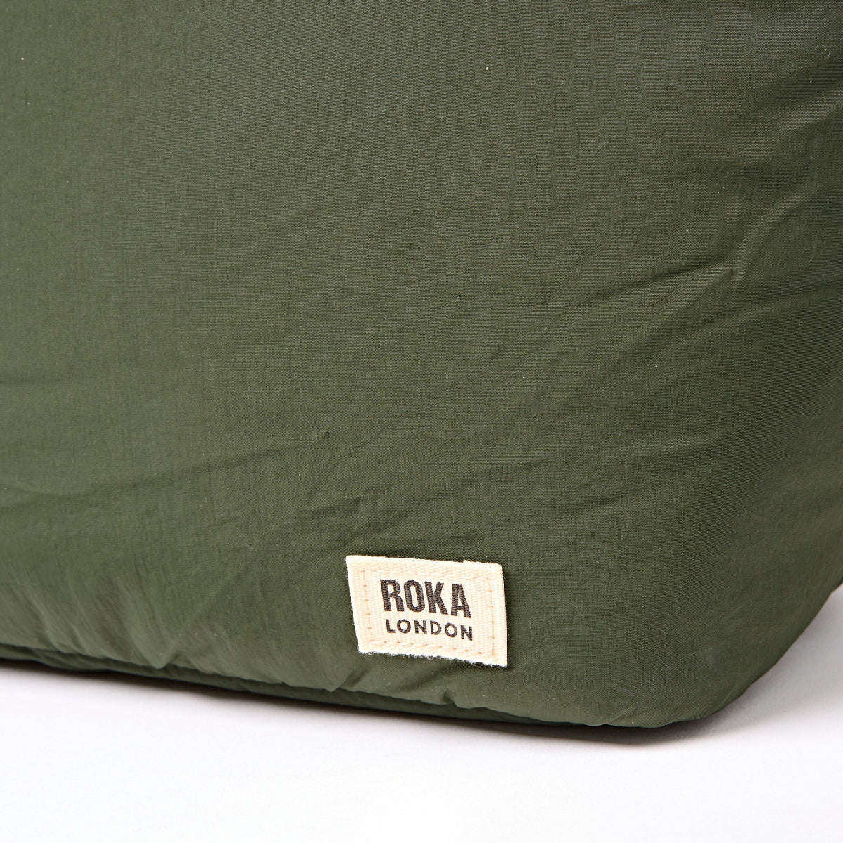 ROKA London - Oxford M axelväska #Färg_Olive