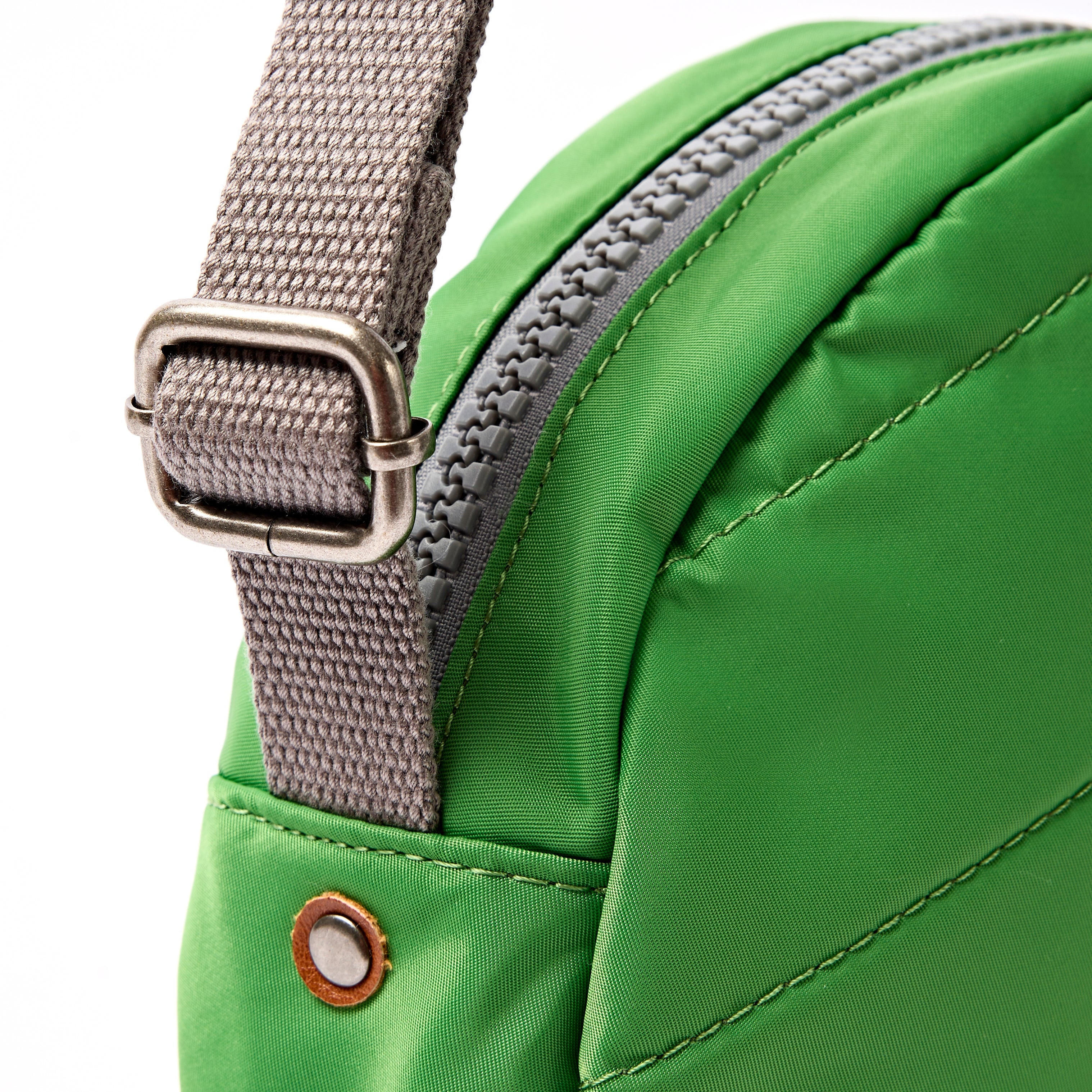 ROKA London - Paddington S crossbody-väska #Färg_Online_Lime
