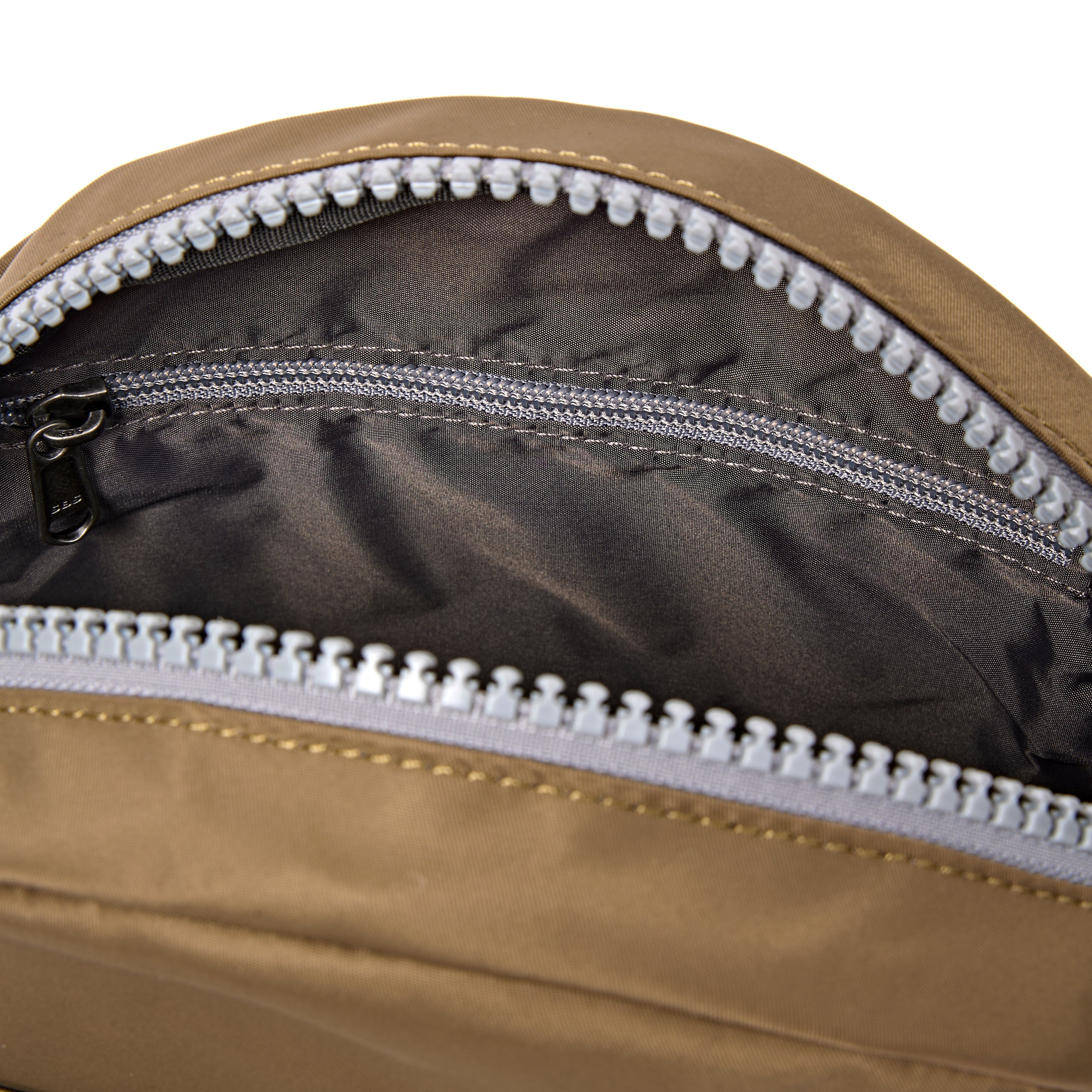 ROKA London - Paddington S crossbody-väska #Färg_Army