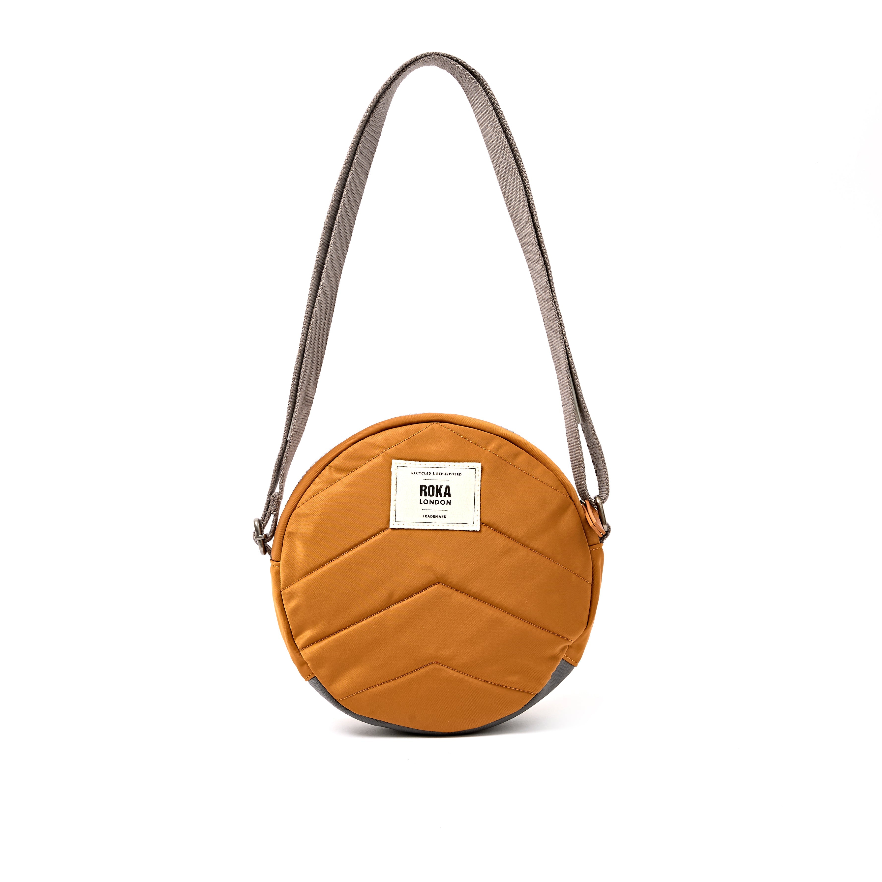 ROKA London - Paddington S crossbody-väska #Färg_Biscuit